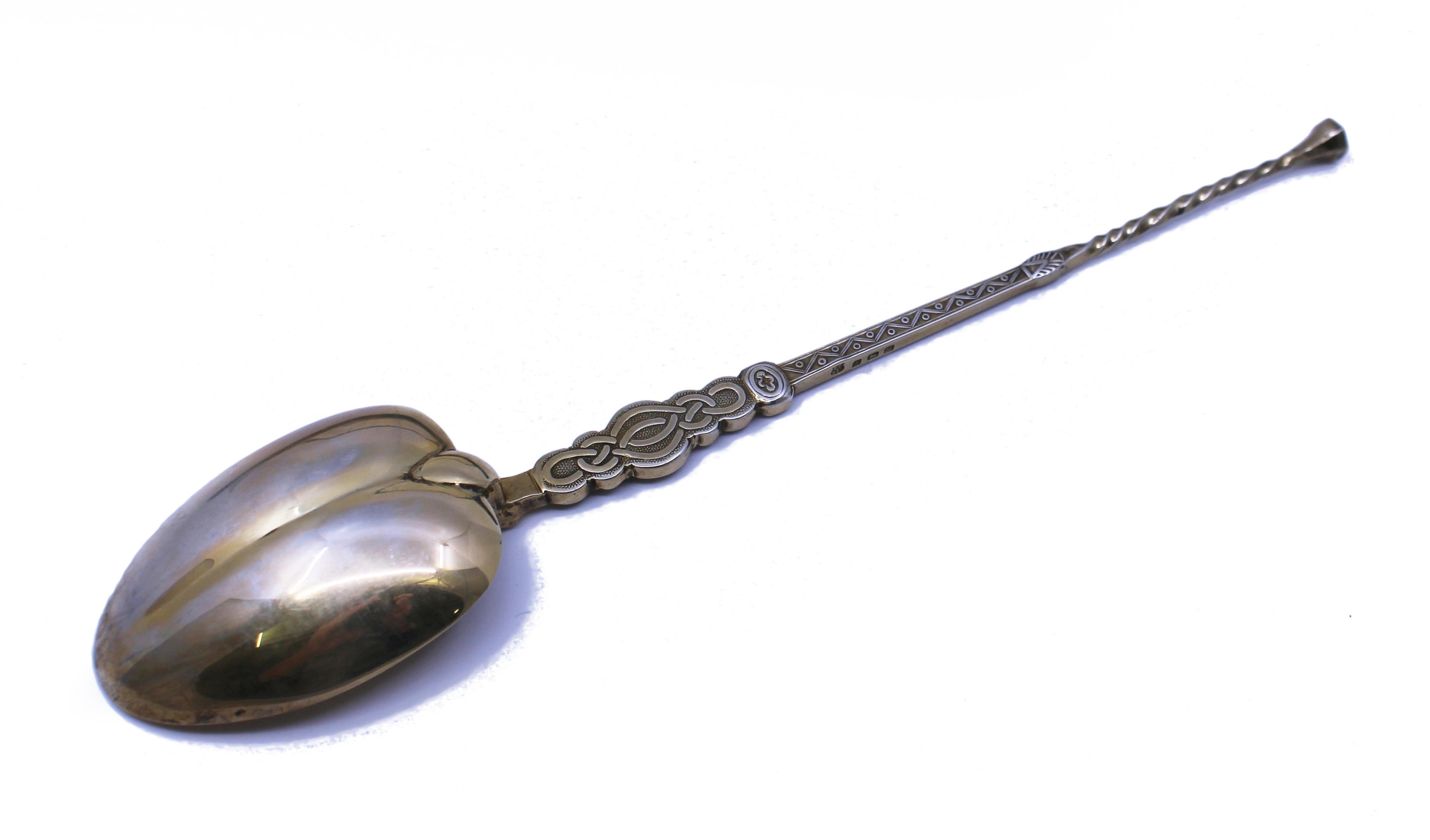 Pair of Cased Silver Gilt Anointing Spoons Birmingham, 1936 For Sale 3