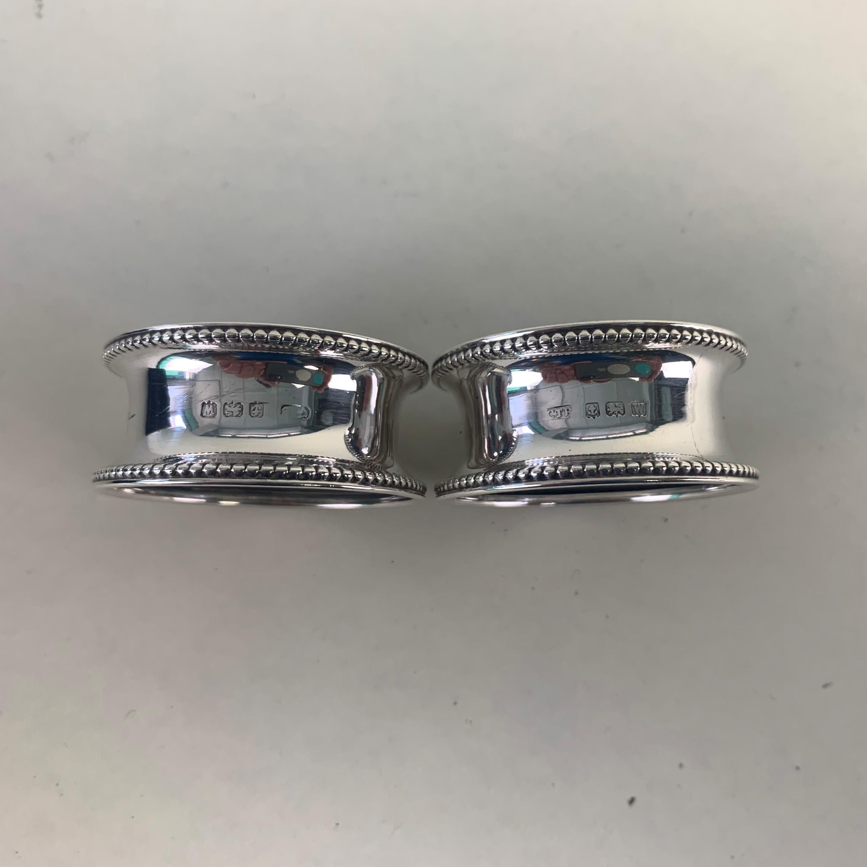 English Pair of Cased Silver Napkin Rings For Sale