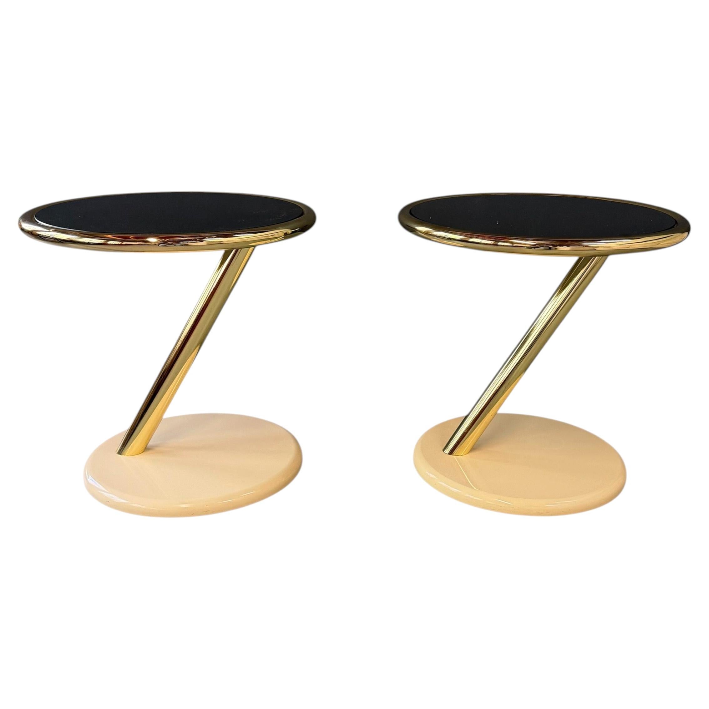 Paire de tables d'appoint postmodernes italiennes Casprini en laiton, verre gris et laque