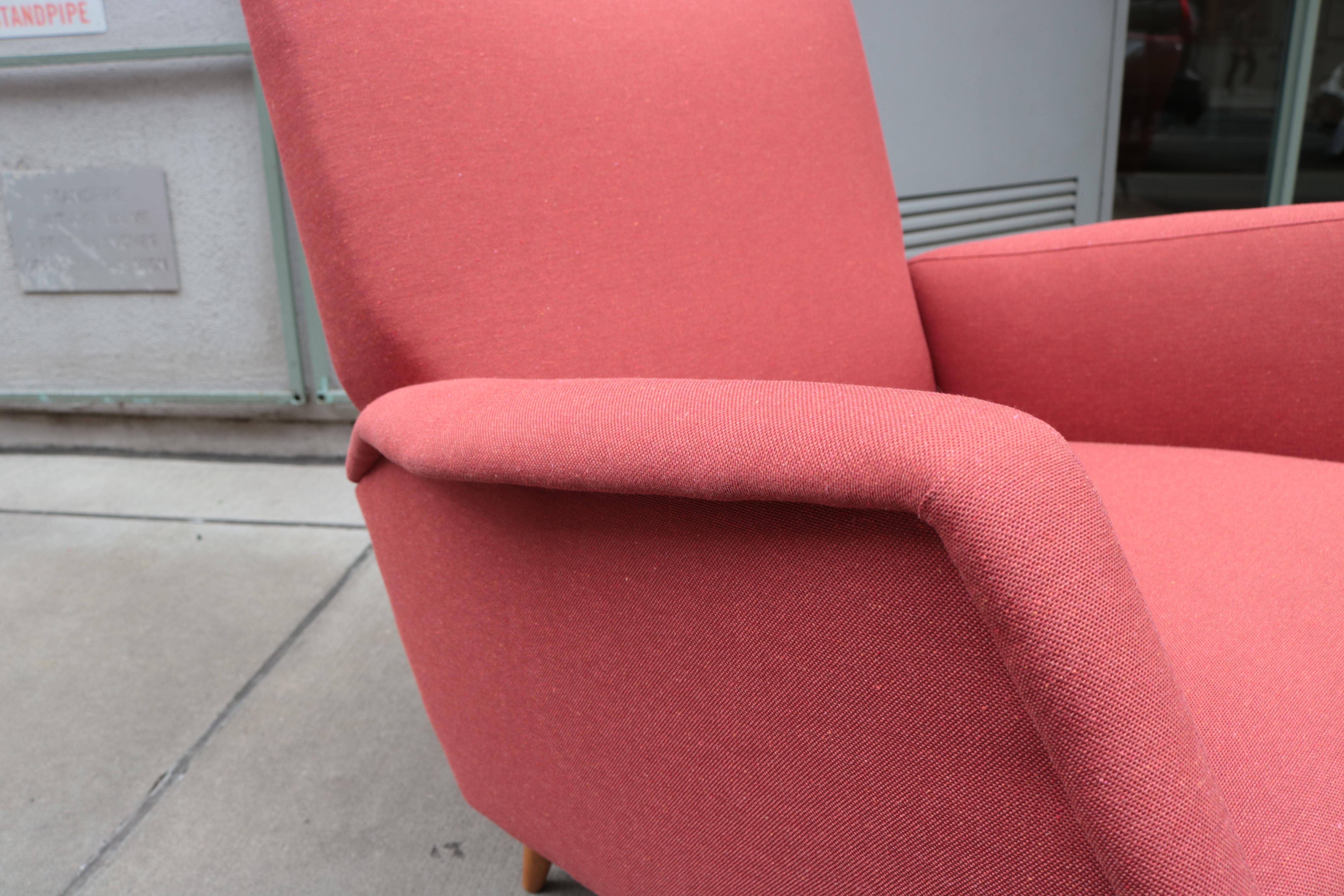 Pair of Cassina Armchairs Designed by Gio Ponti In Good Condition For Sale In New York, NY