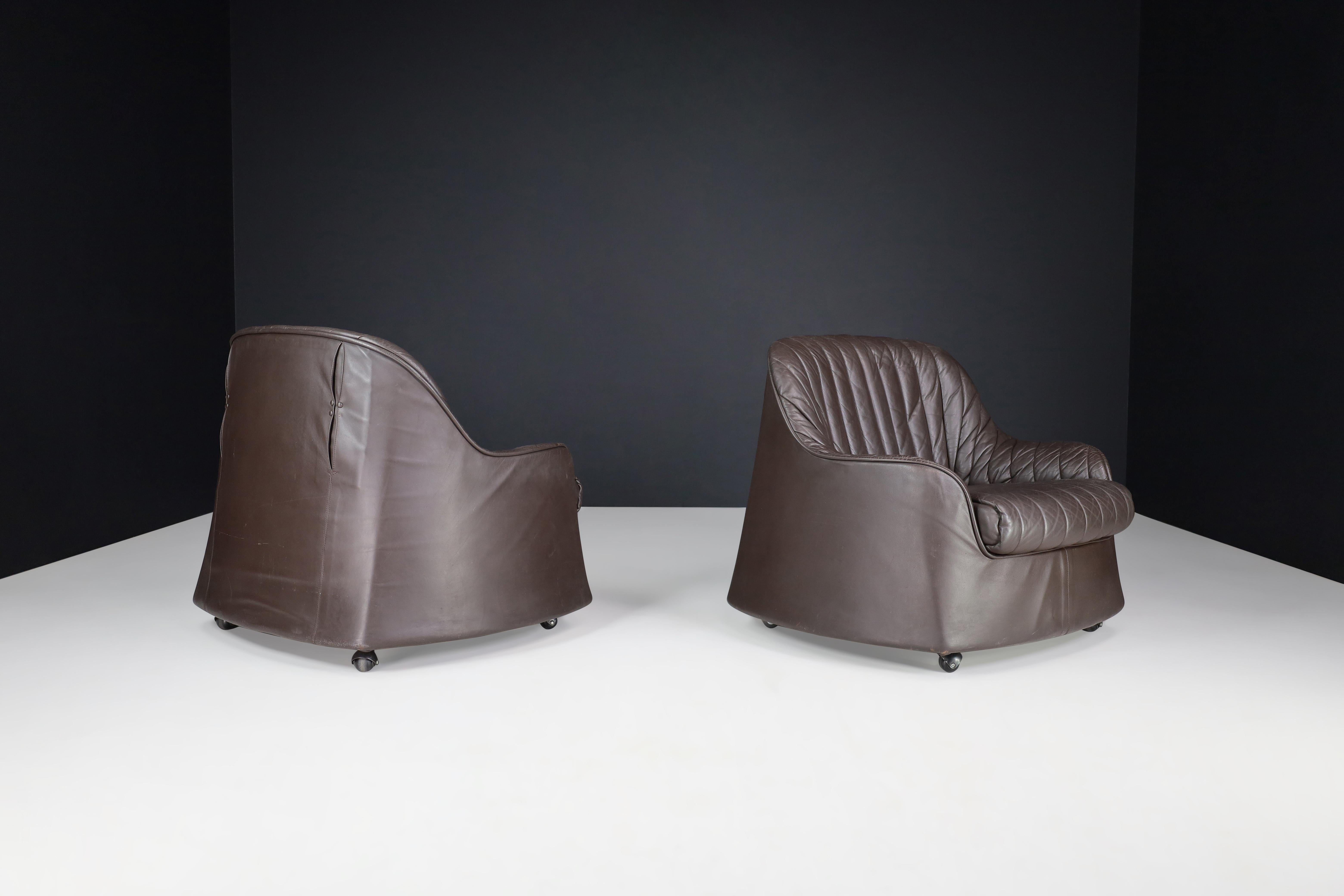 Cassina Ciprea Lounge chairs by Tobia and Afra Scarpa, 1970s, Italy   In Good Condition For Sale In Almelo, NL