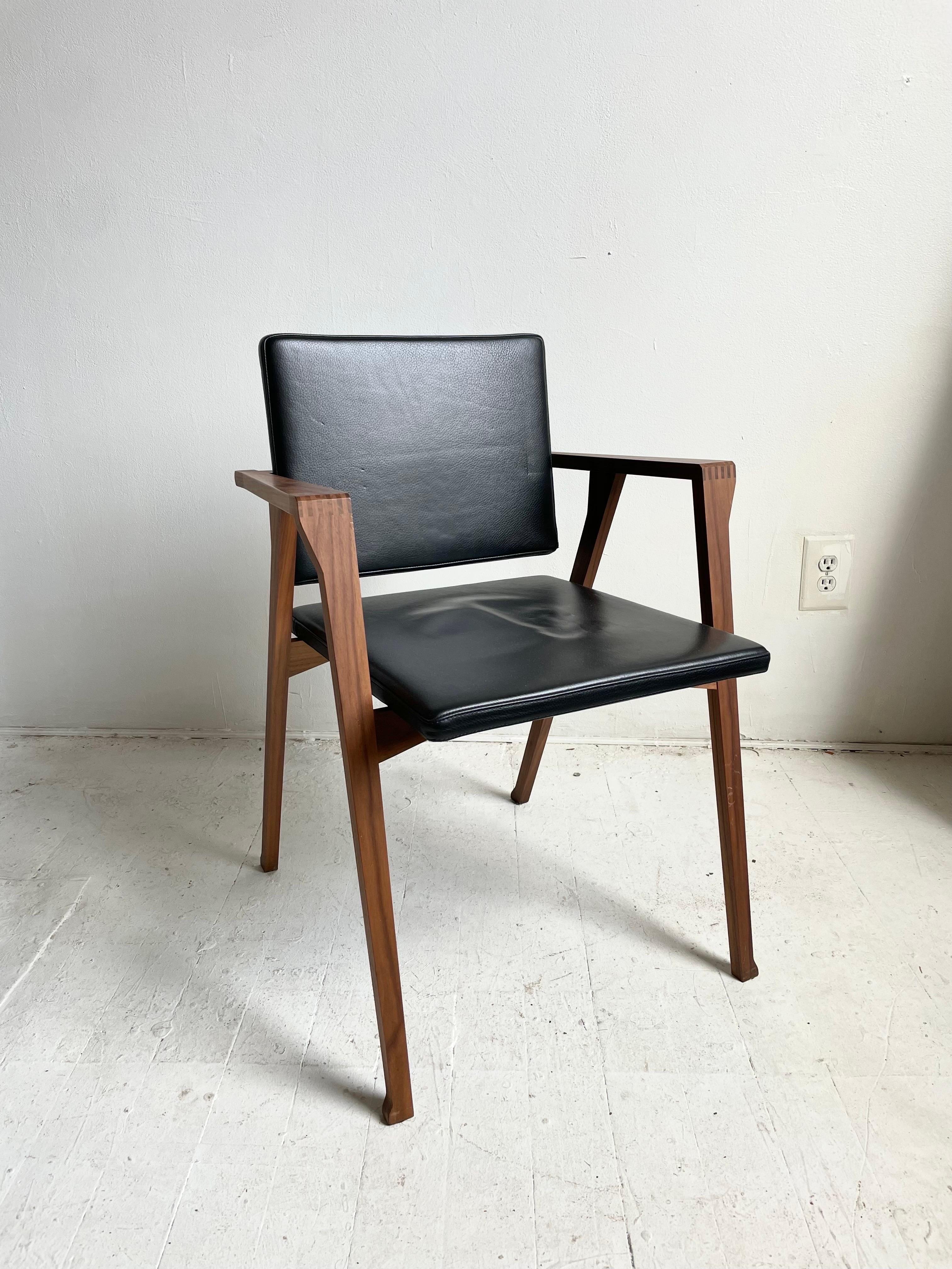 Pair of Cassina “Luisa” Dining Chairs by Franco Albini In Good Condition For Sale In New York, NY
