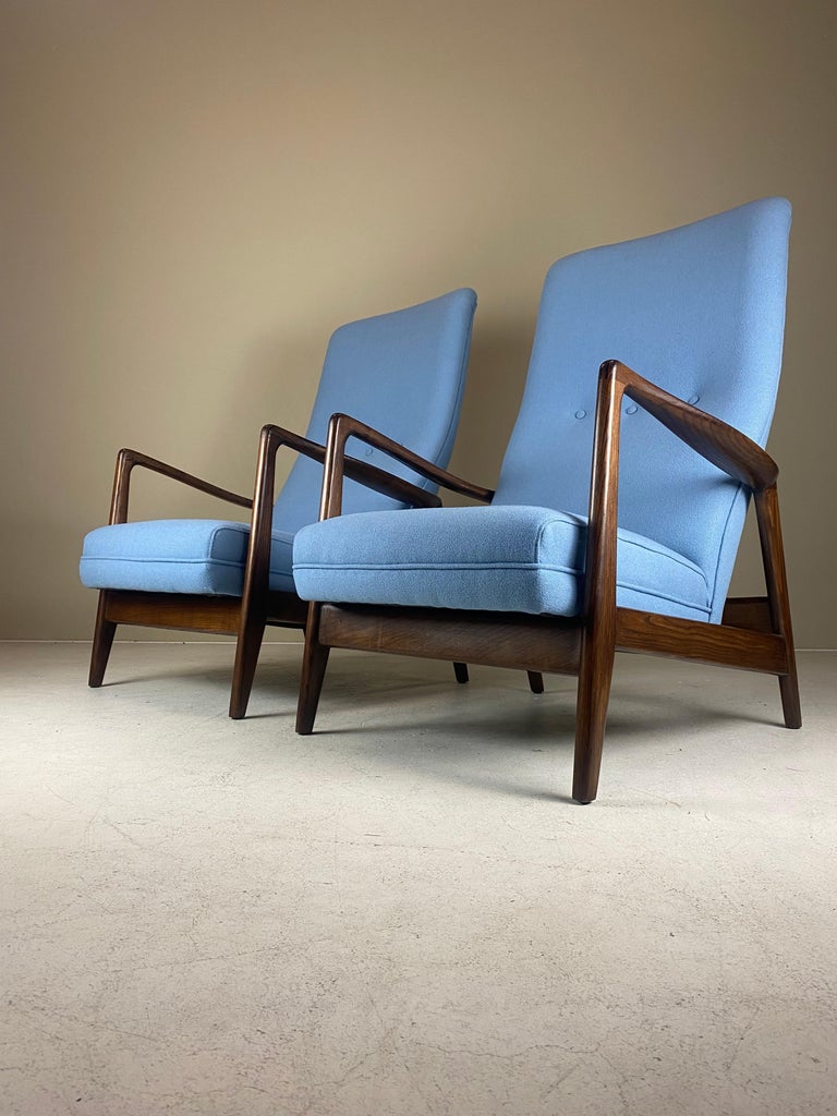 Pair of Cassina no. 829 Highback Lounge Chairs by Gio Ponti, Parco dei Principe For Sale 11