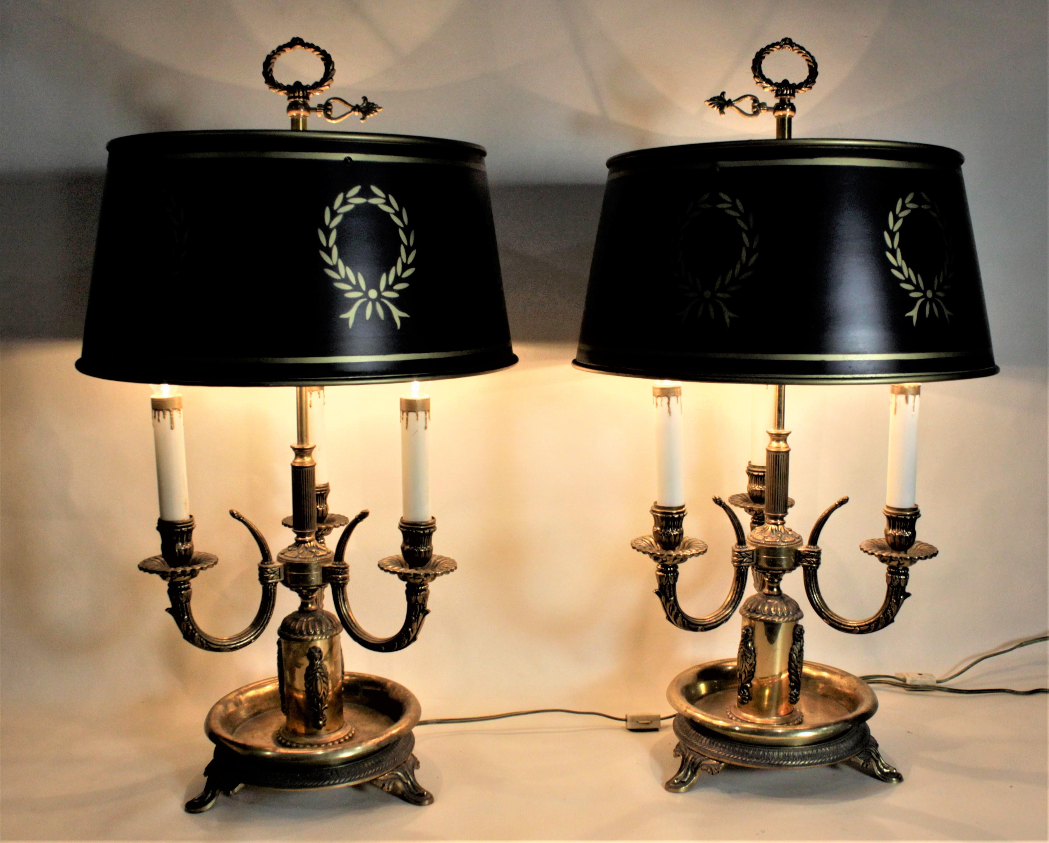 Pair of Cast Brass French Tole Painted Bouillotte Styled Library or Table Lamps In Good Condition In Hamilton, Ontario