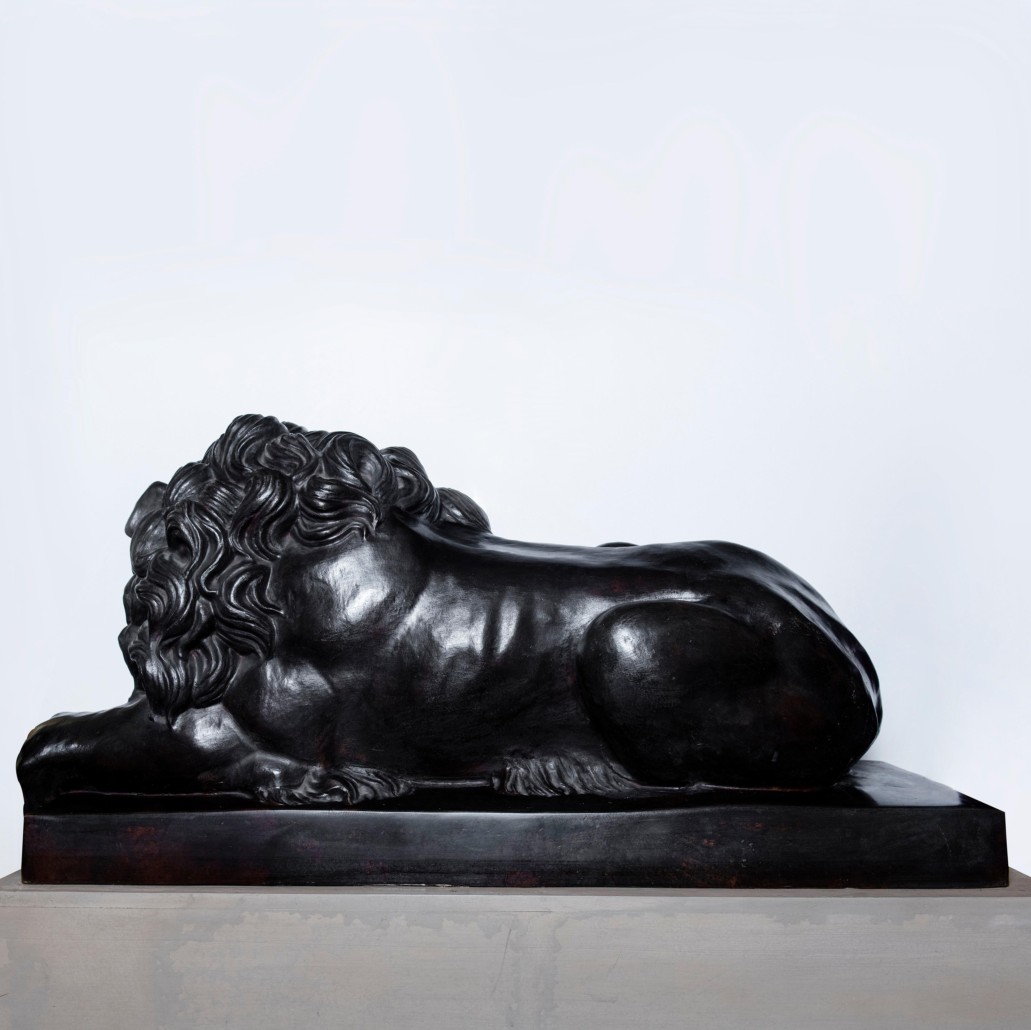 Italian Pair of Cast Bronze Lions, Italy, Late 19th Century For Sale