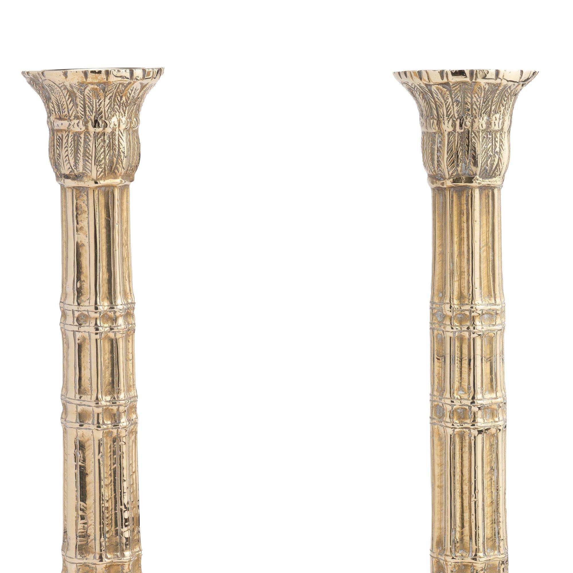 Pair of cast cluster column candlesticks by Martin, Hall & Co Ltd, 1850-75 In Good Condition For Sale In Kenilworth, IL