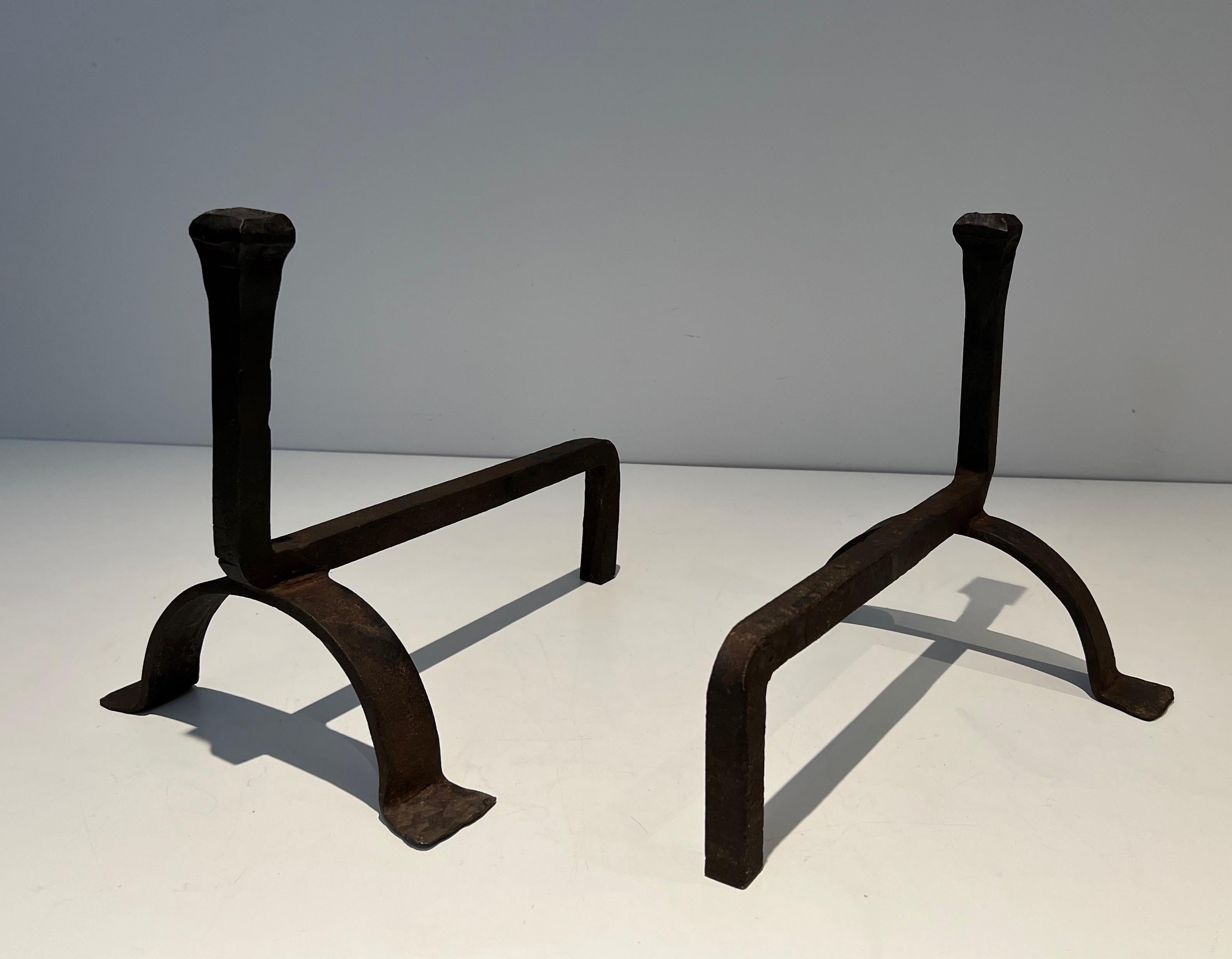 Pair of Cast Iron and Wrought Iron Andirons In Good Condition For Sale In Marcq-en-Barœul, Hauts-de-France