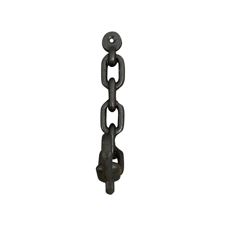 https://a.1stdibscdn.com/pair-of-cast-iron-chain-link-wall-hooks-for-sale-picture-5/f_37383/f_266118521639966551885/Photo_Dec_07_10_30_22_AM_master.jpg?width=768