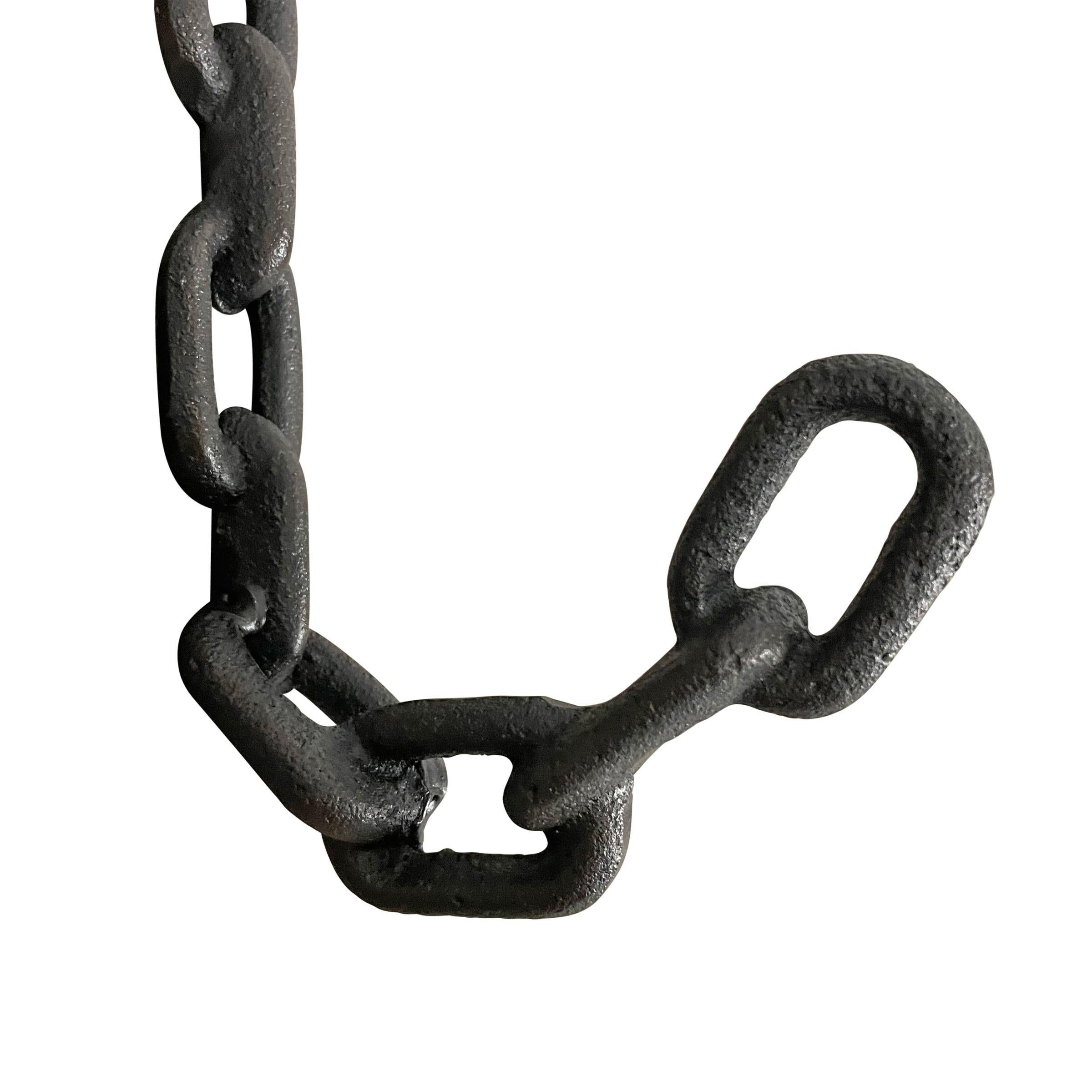 Pair of Cast Iron Chain Link Wall Hooks In Good Condition In Chicago, IL