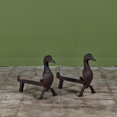 Paire vintage de chenets en fonte en forme de buste de canard, style « Mid-Century Modern », États-Unis
