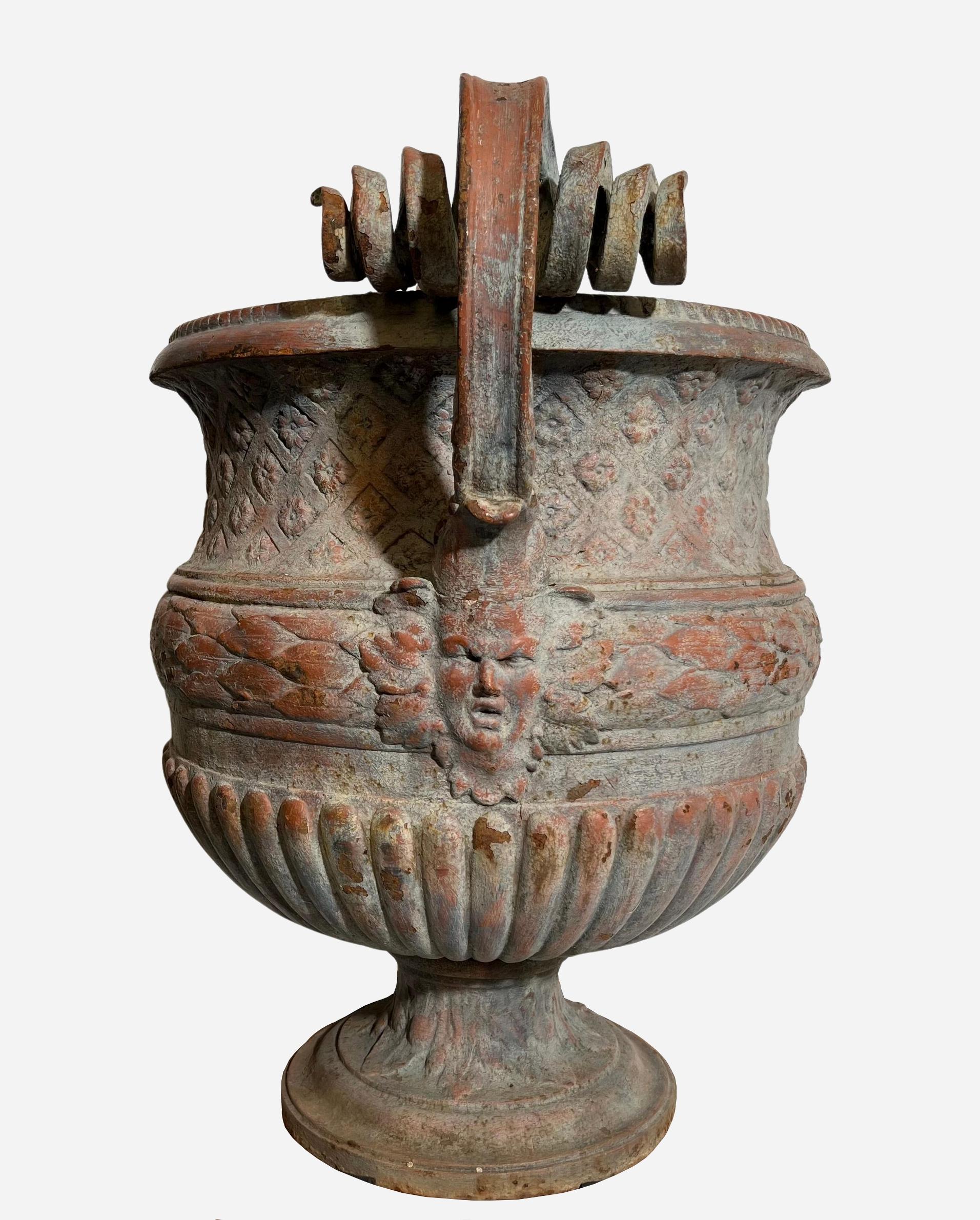Cast Pair of cast iron garden vases, Fonderie d'art du Val d'Osne, France circa 1850 For Sale