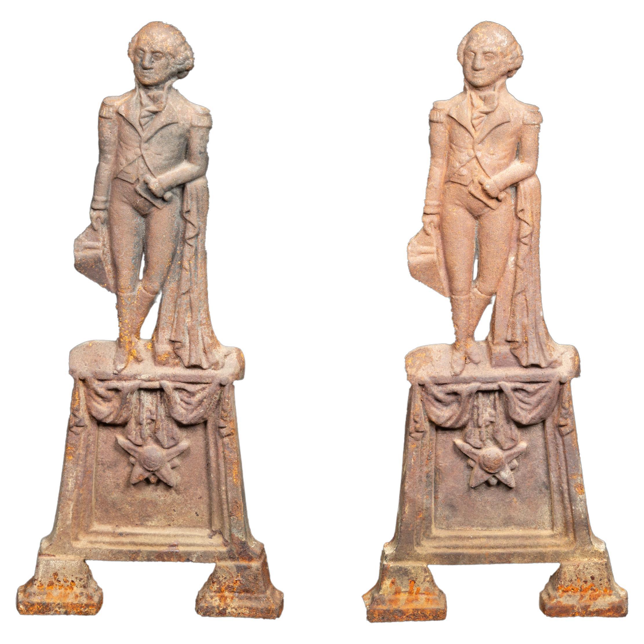 Paar gusseiserne figurale George-Washington-Andirons im Angebot