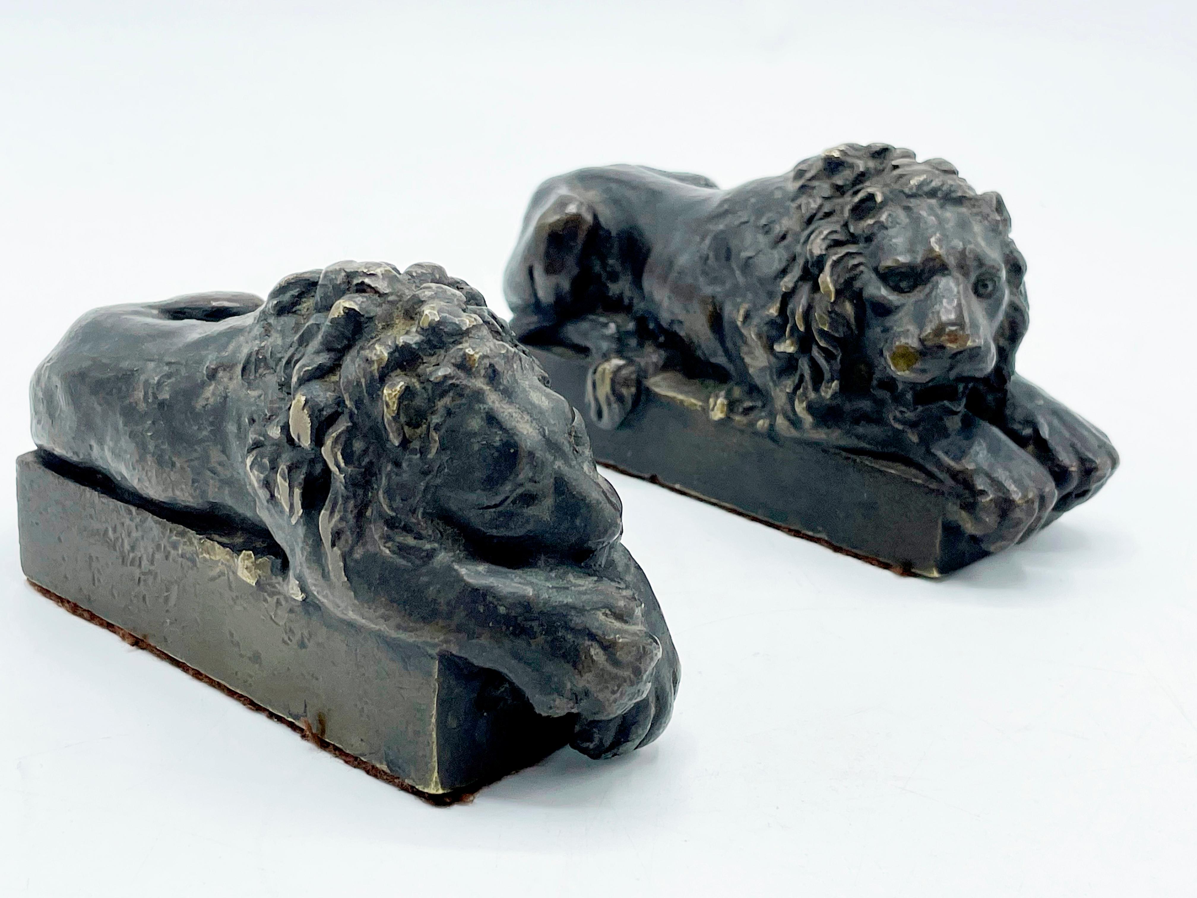 Italian, 19th century, after a model 
by Antonio Canova (1757-1822) A pair of Sculptures lying lions 

These beautiful lions possibly bookends or doorstops are in good condition!

Measures:
6,5 centimeters high
13 centimeters long
4 centimeters width