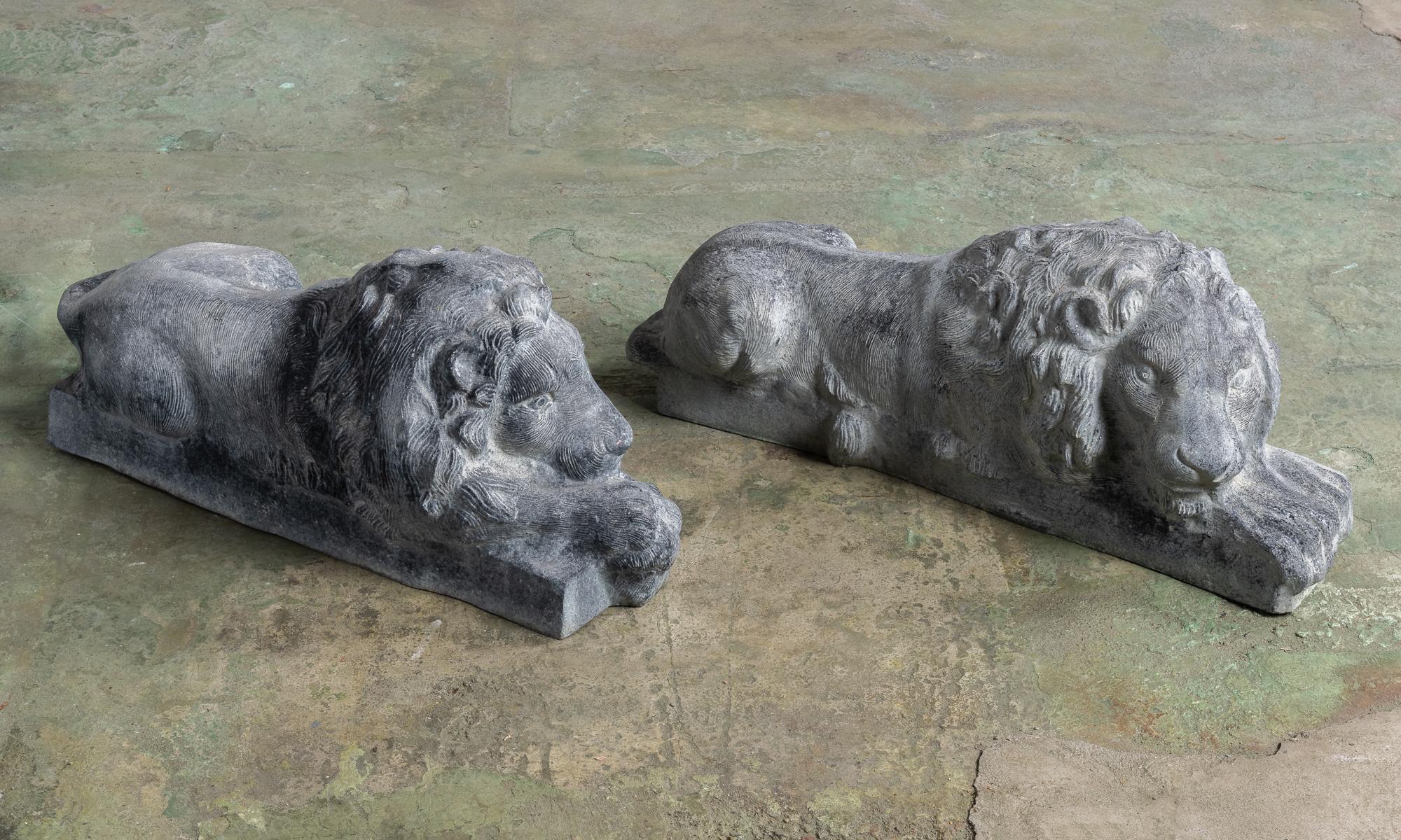 Pair of Cast Zinc Garden Lions, France, 20th Century In Good Condition In Culver City, CA