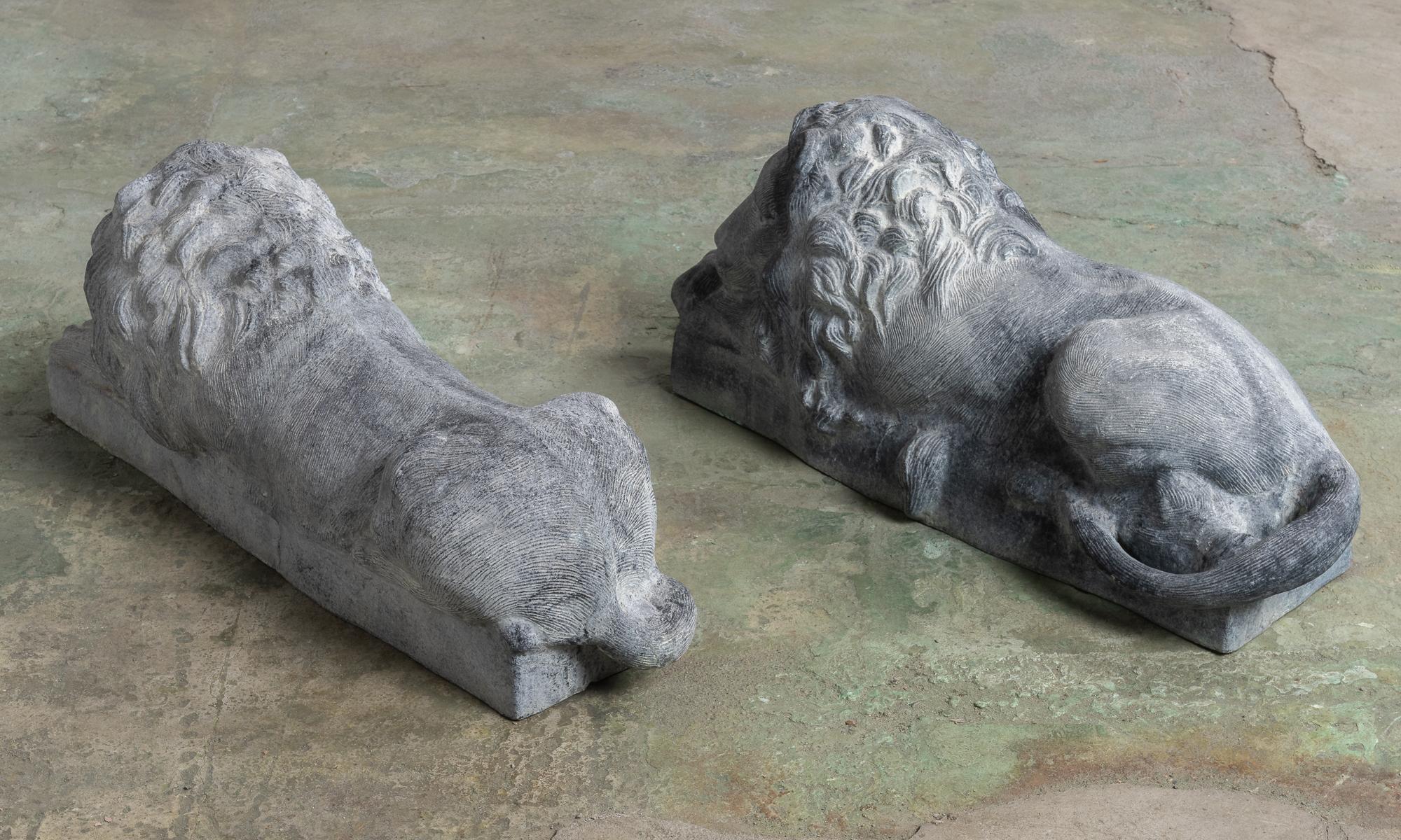 Pair of Cast Zinc Garden Lions, France, 20th Century 1