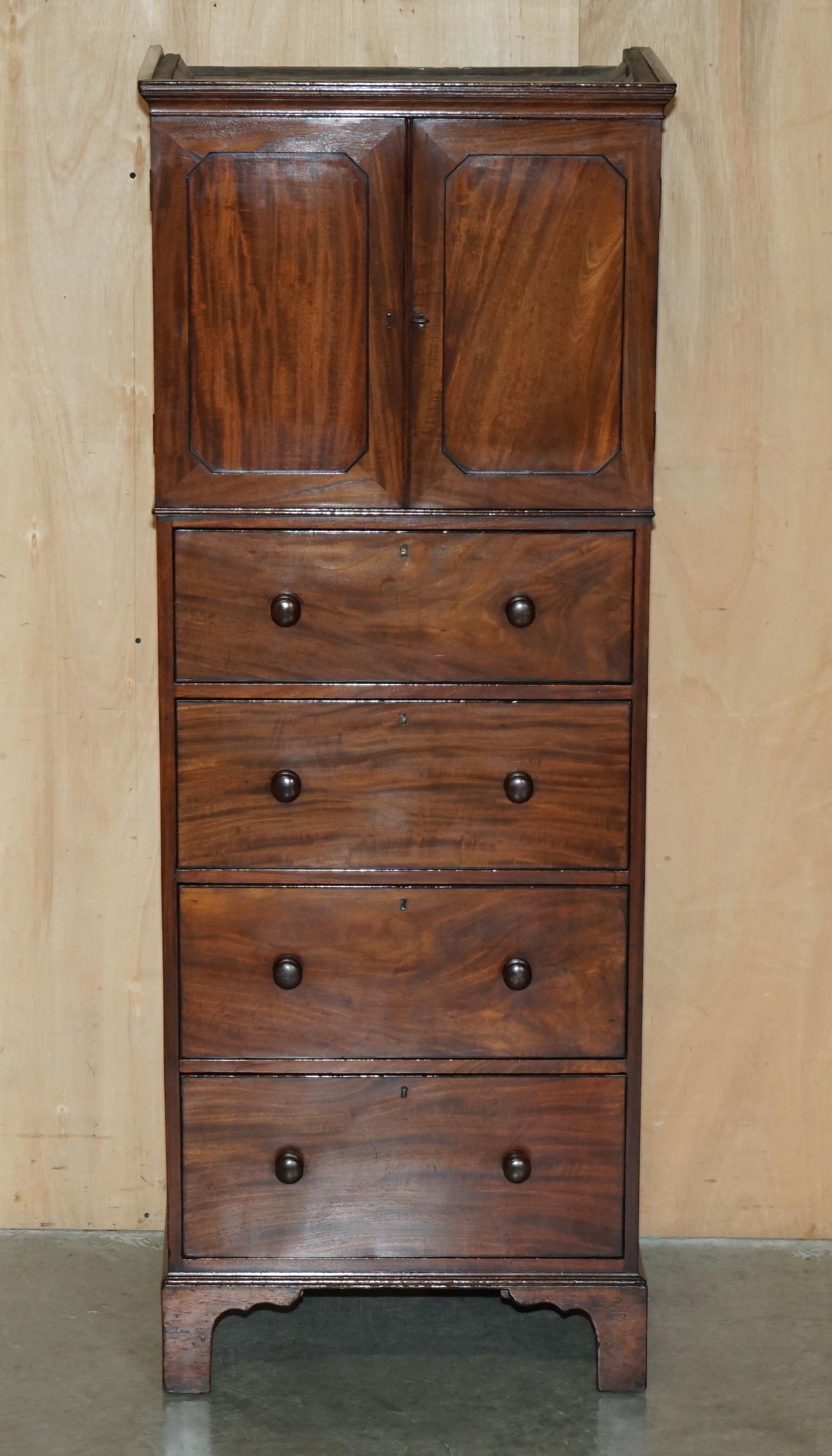 PAIRO DI CASTLE Howard ANTICO 1840 CASSETTIERA IN LEGNO DURO CON CASSETTIERA E ARMADIO in vendita 10