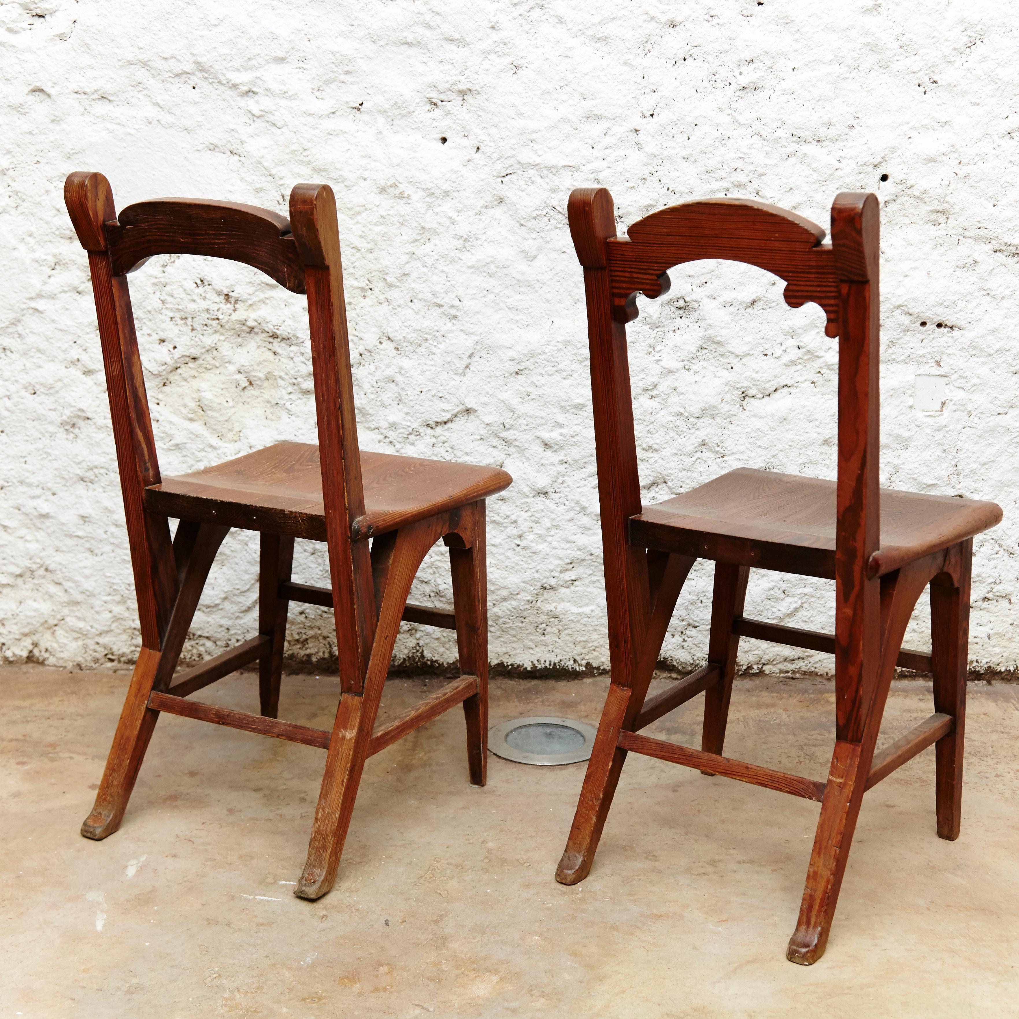 Arts and Crafts Pair of Catalan Modernist Wooden Chairs, circa 1920