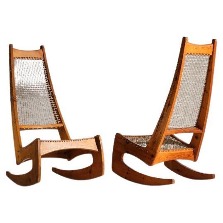 Pair of High Back Rocking Chairs in Pine and Rope by Jeremy Broun, c.1970s For Sale at 1stDibs