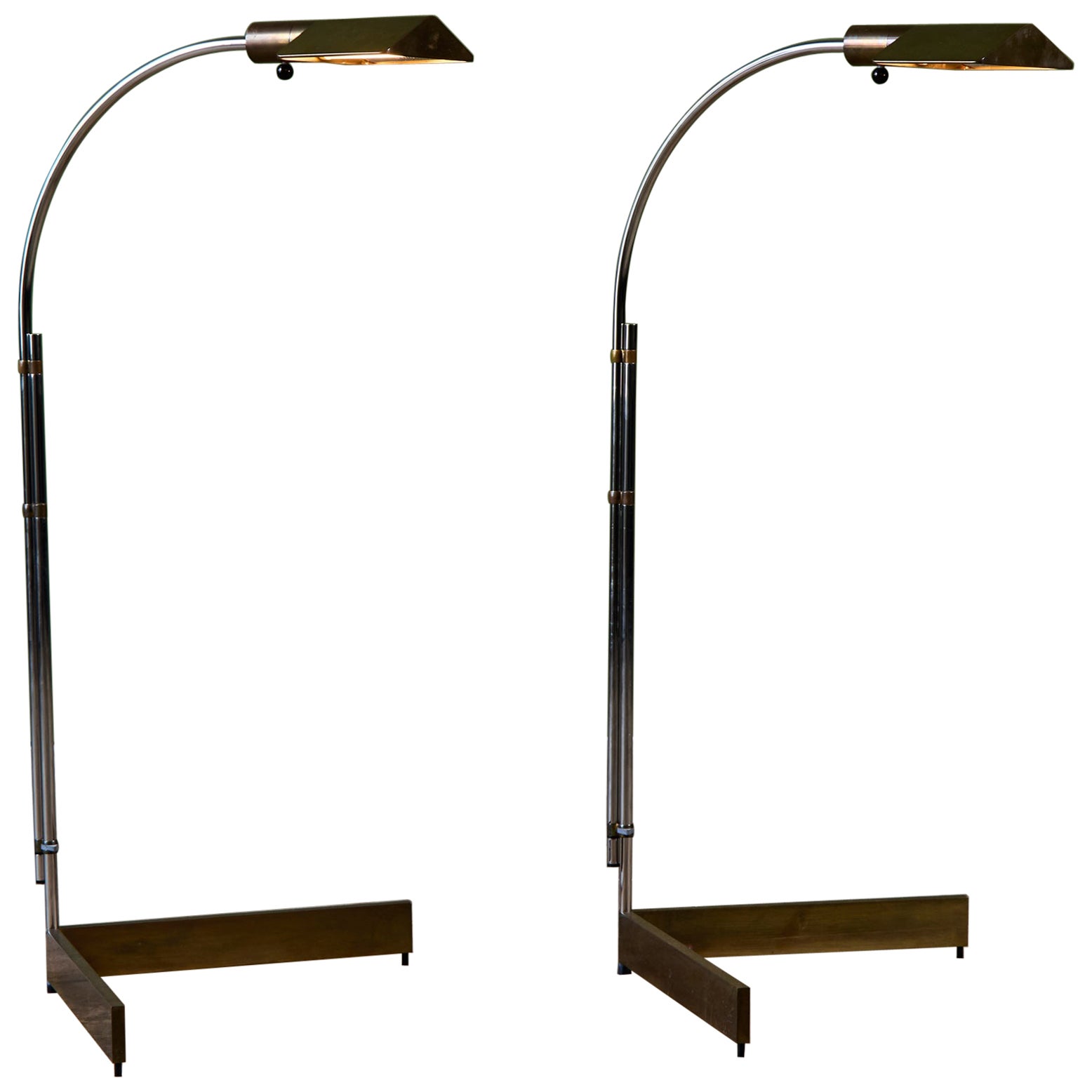 Paire de lampadaires en laiton et acier inoxydable Cedric Hartman