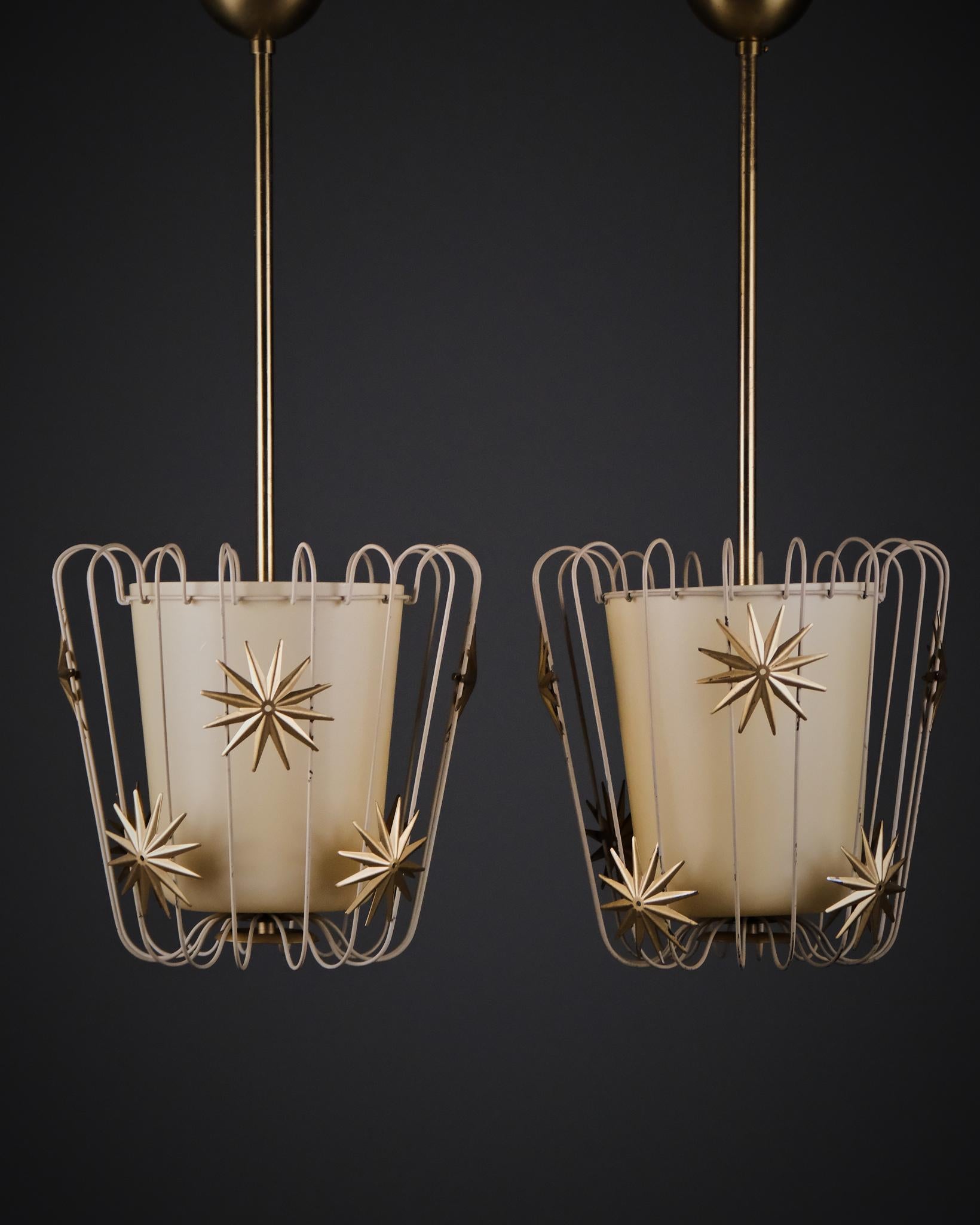 XX secolo Coppia di lampade da soffitto di Elektriska AB Chr. Bergh & Co (ASEA), Svezia, anni '40 in vendita