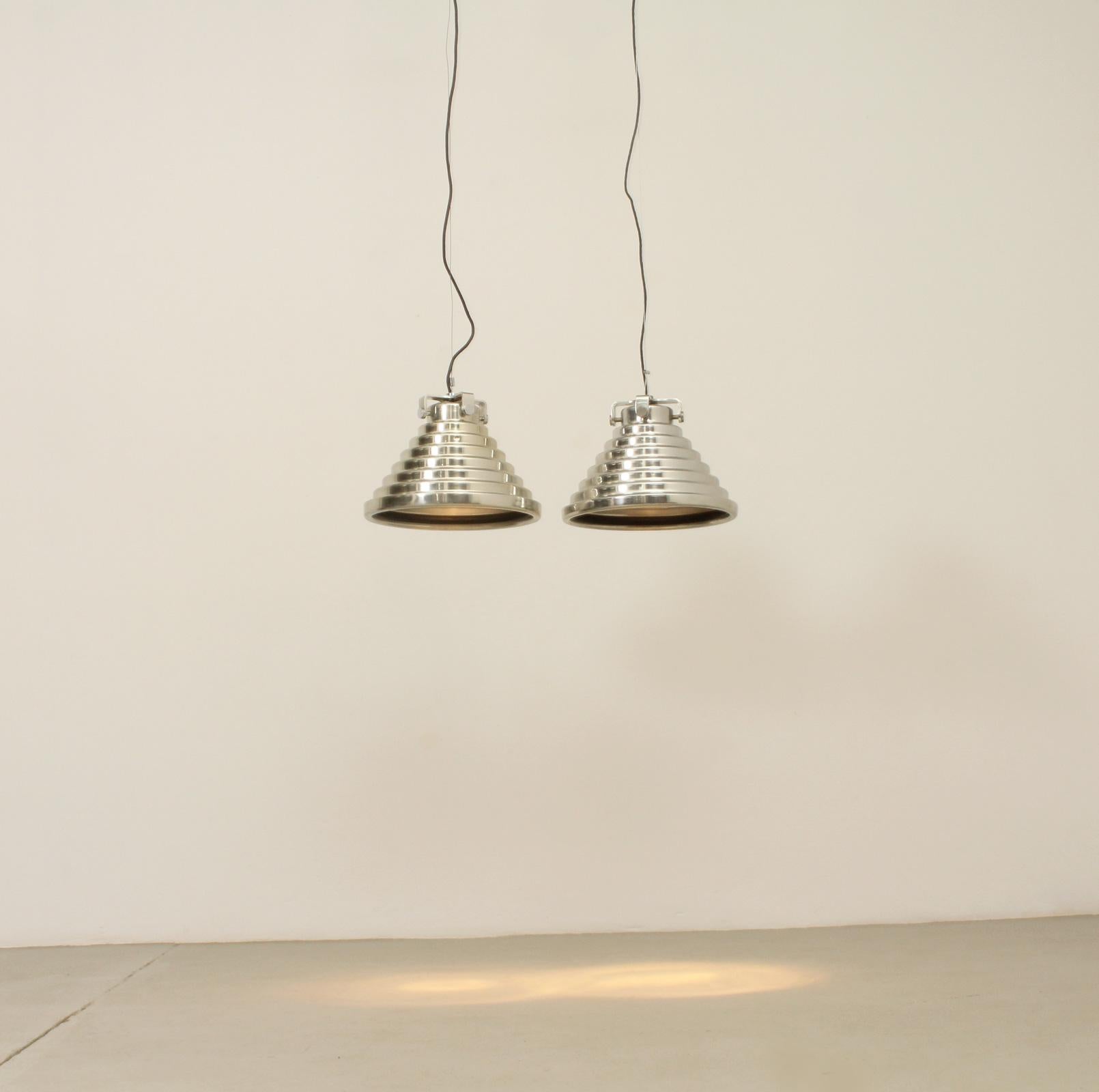 Coppia di lampade da soffitto in alluminio fuso di Antoni Bonamusa, Spagna, 1974 in vendita 8