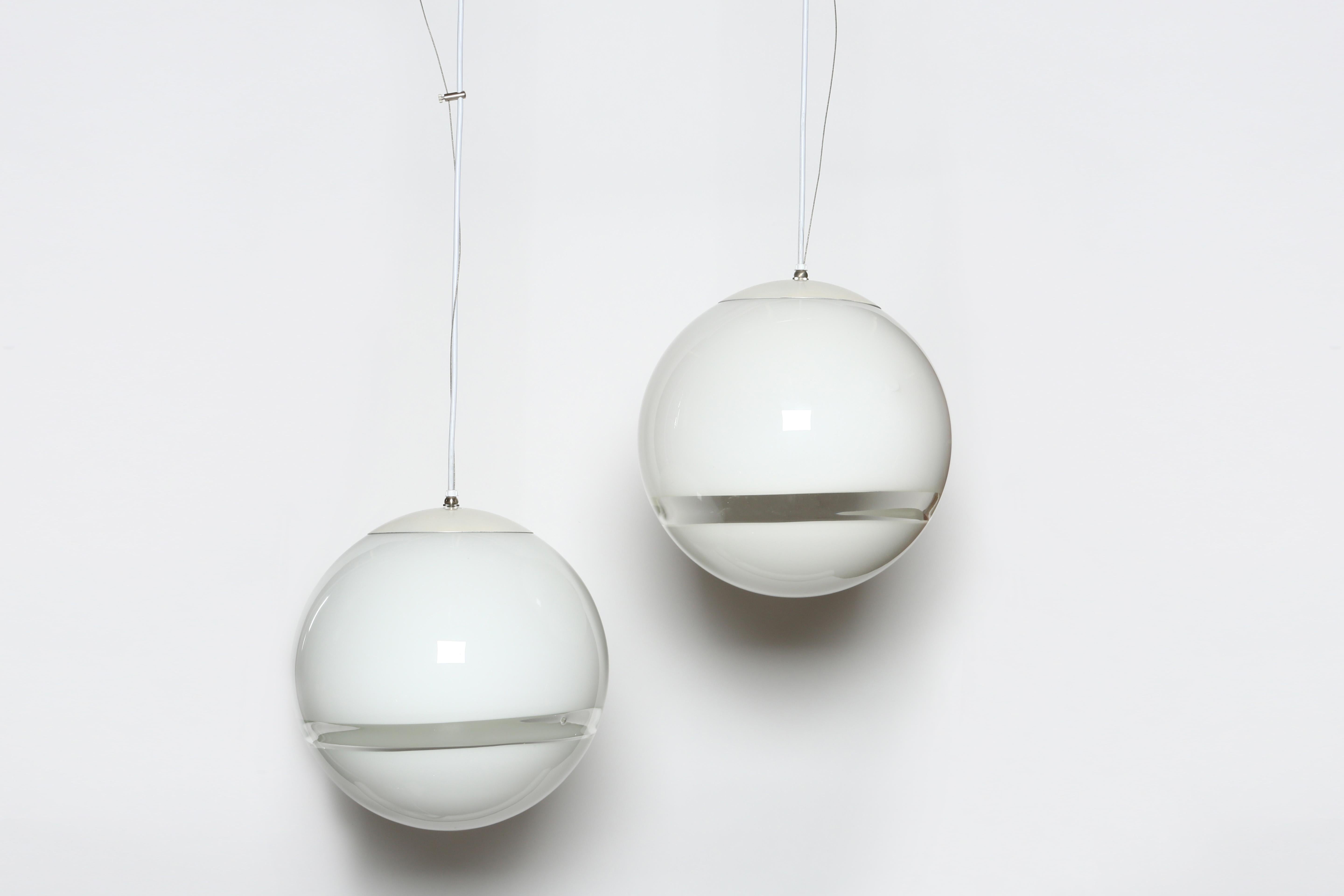 Pair of Ceiling Pendants by Roberto Pamio for Leucos In Good Condition For Sale In Brooklyn, NY