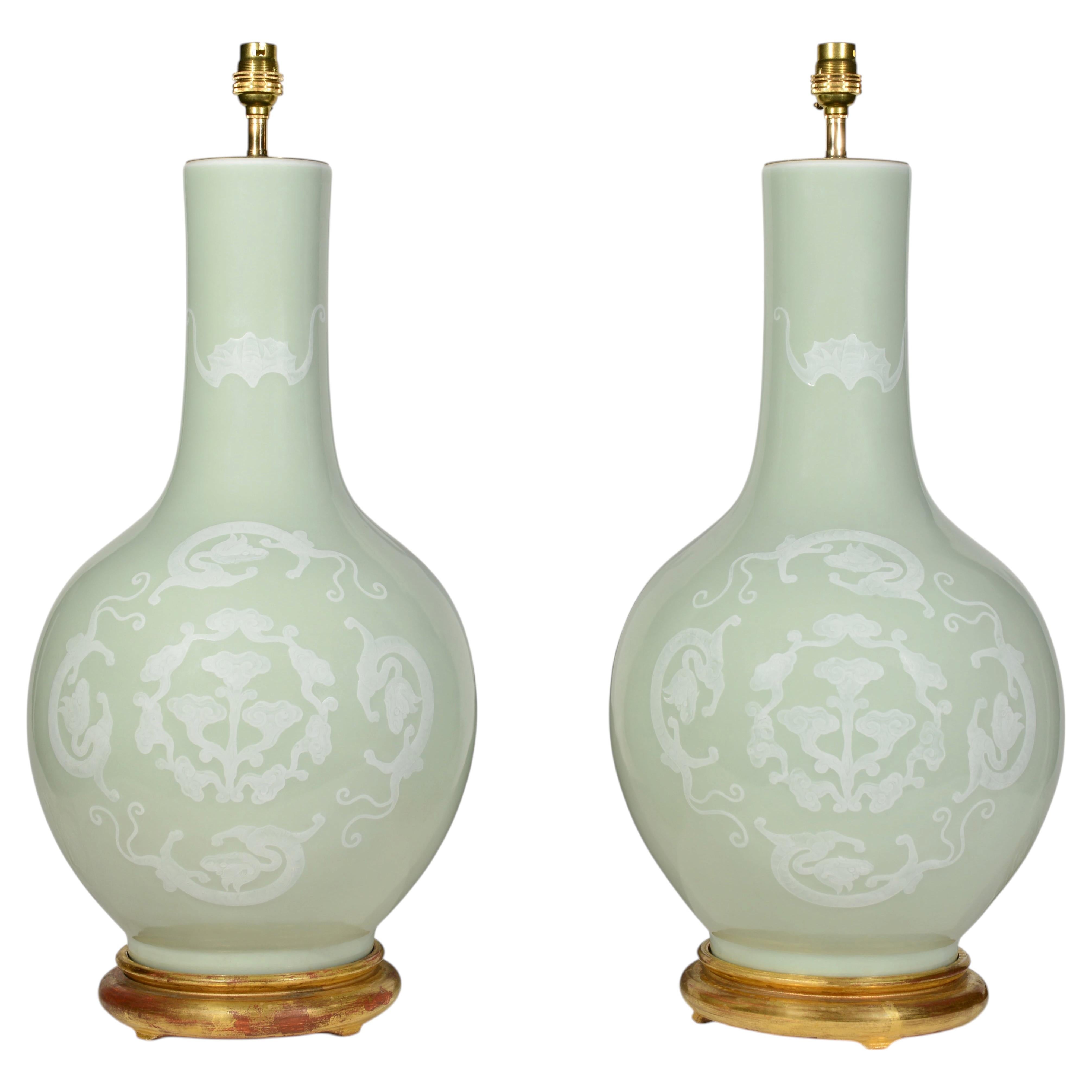 Paire de lampes de table chinoises en céladon, fin 19e/début 20e siècle en vente
