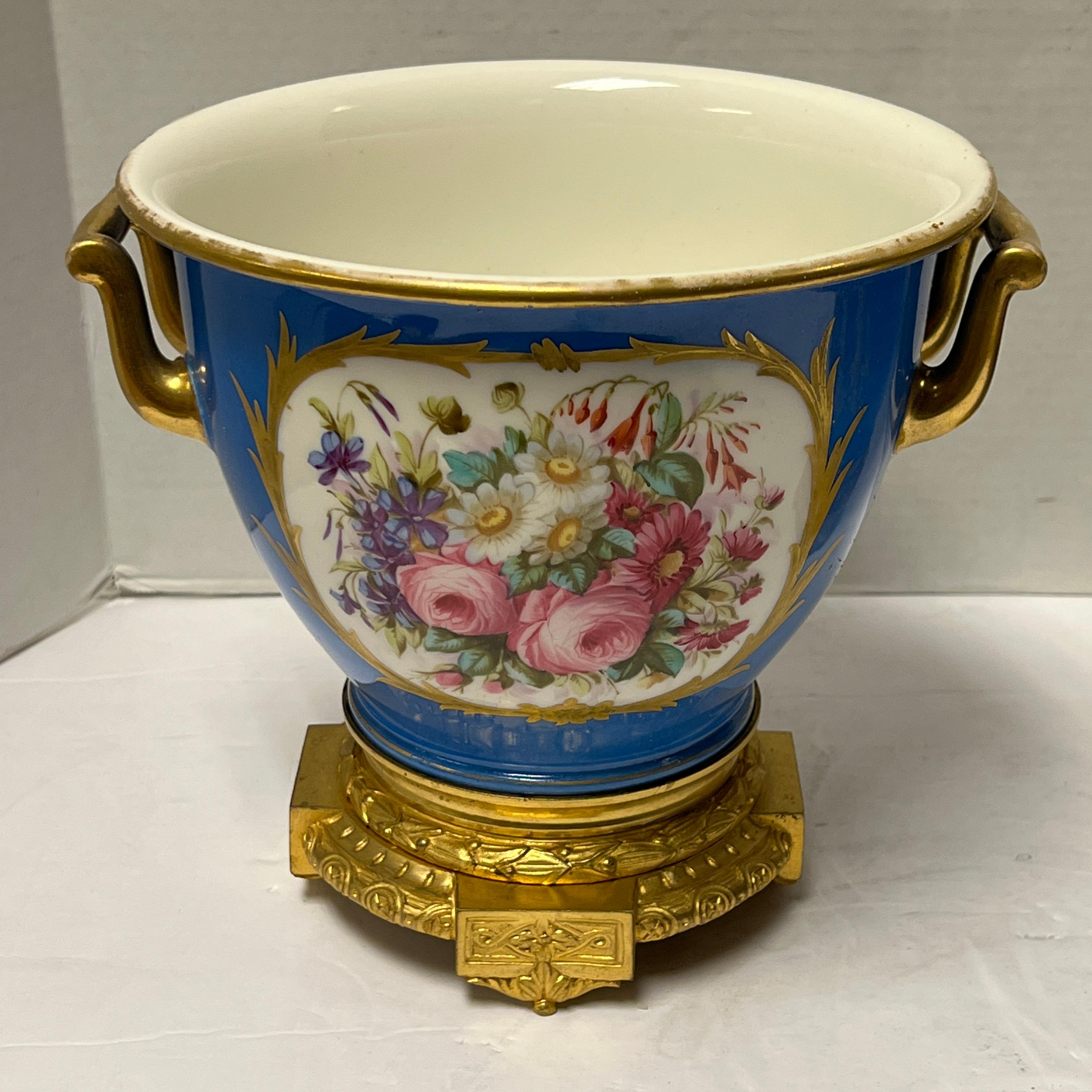 Pair of Celest Blue Sevres Gilt Bronze Mounted Porcelain Cachepots In Good Condition In New York, NY