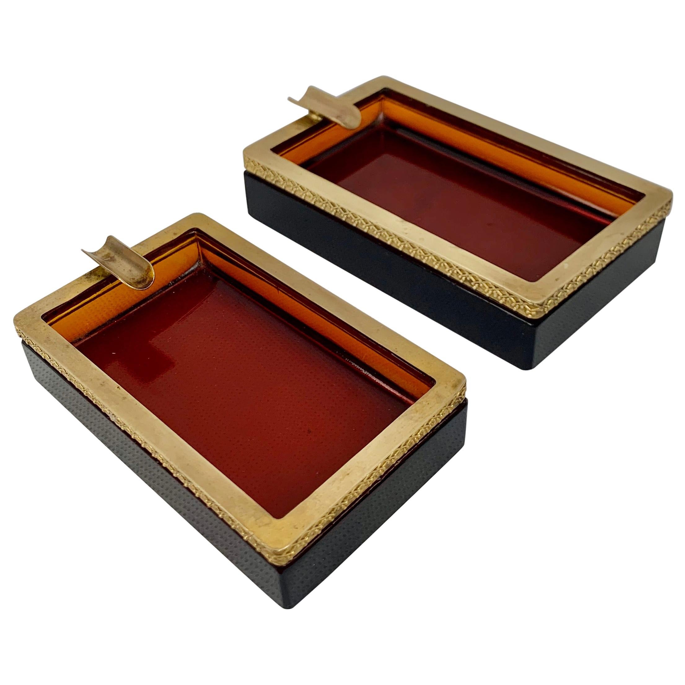 Pair of Cenedese Murano Glass Amber Ashtrays with Gilt Border in Relief