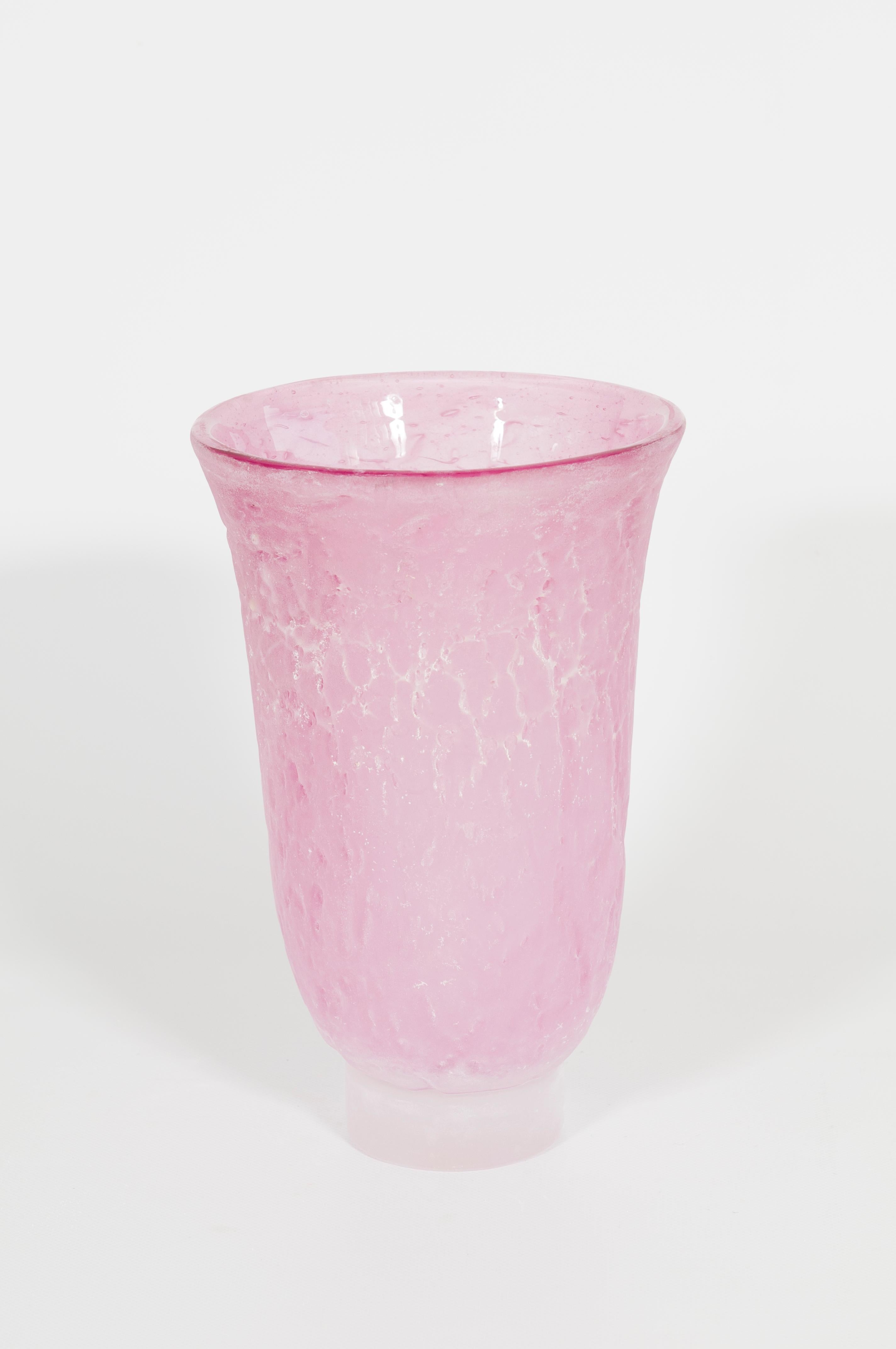 Hand-Crafted Pair of Cenedese Murano Glass Vases, 'Crackle' Texture in Pink and Cobalt Blue For Sale
