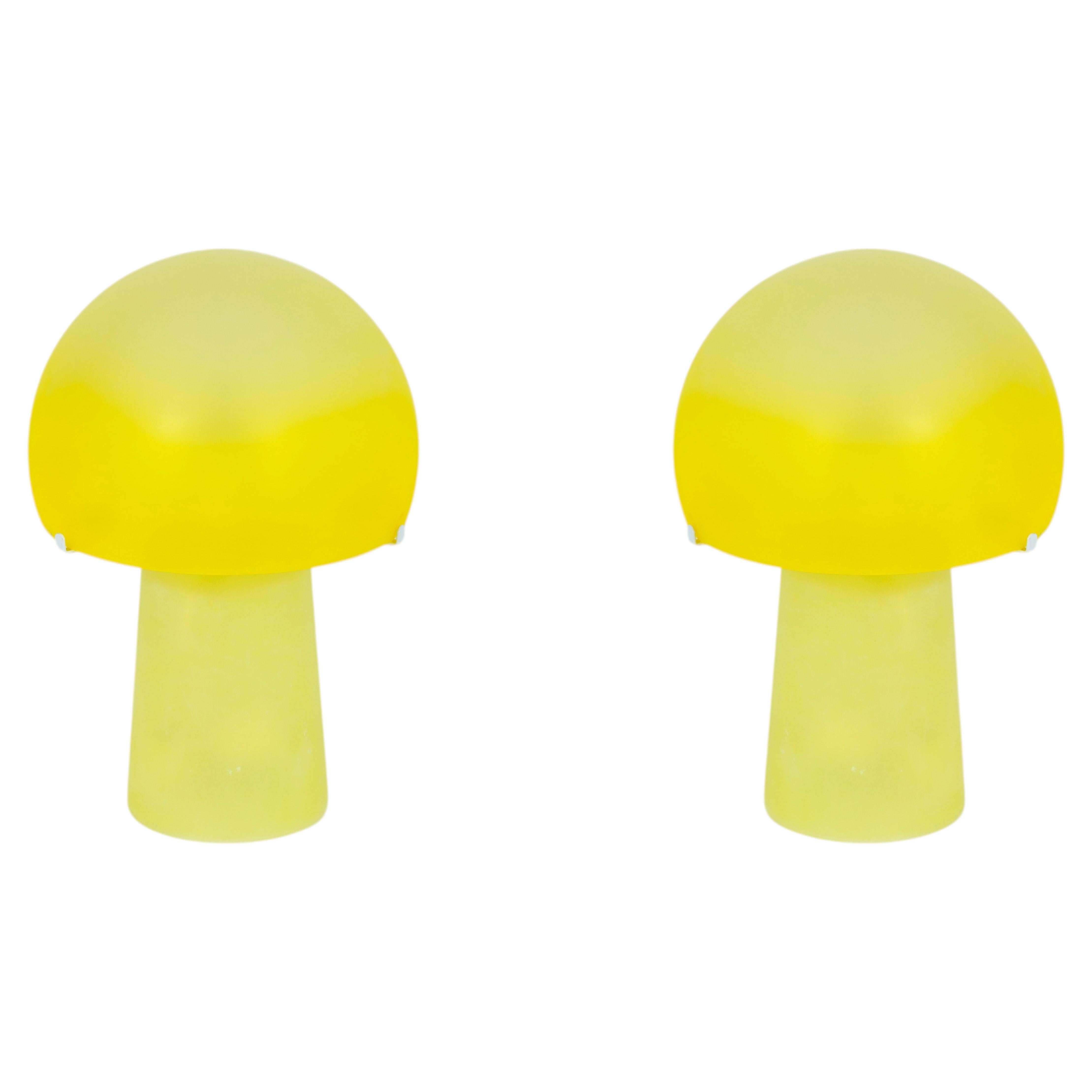 Pareja de lámparas de sobremesa seta Cenedese Vetri, cristal de Murano amarillo esmerilado, años 80