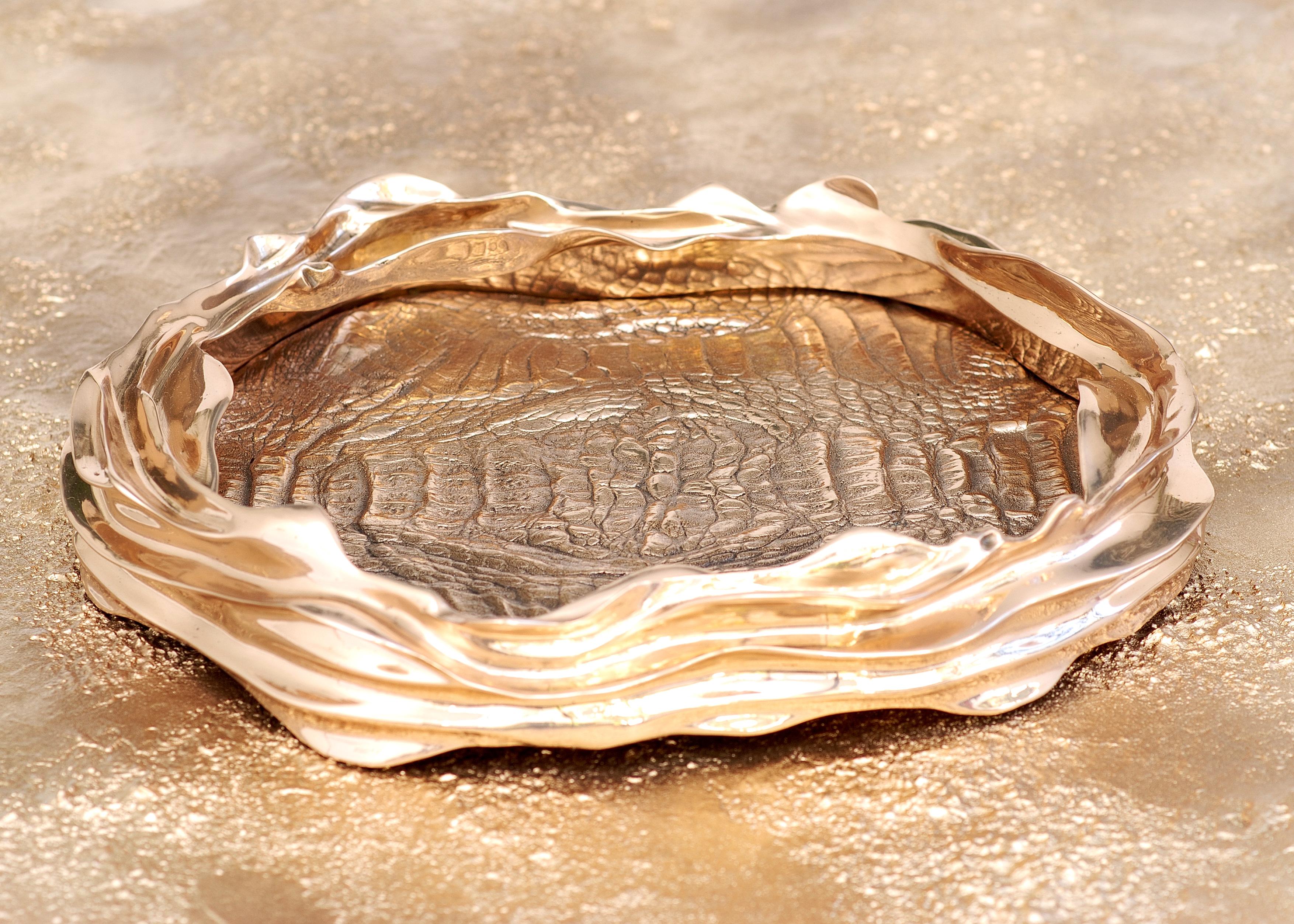 Coppia di ciotole centrotavola in bronzo lucido di Fakasaka Design In condizioni Nuovo in vendita a Geneve, CH