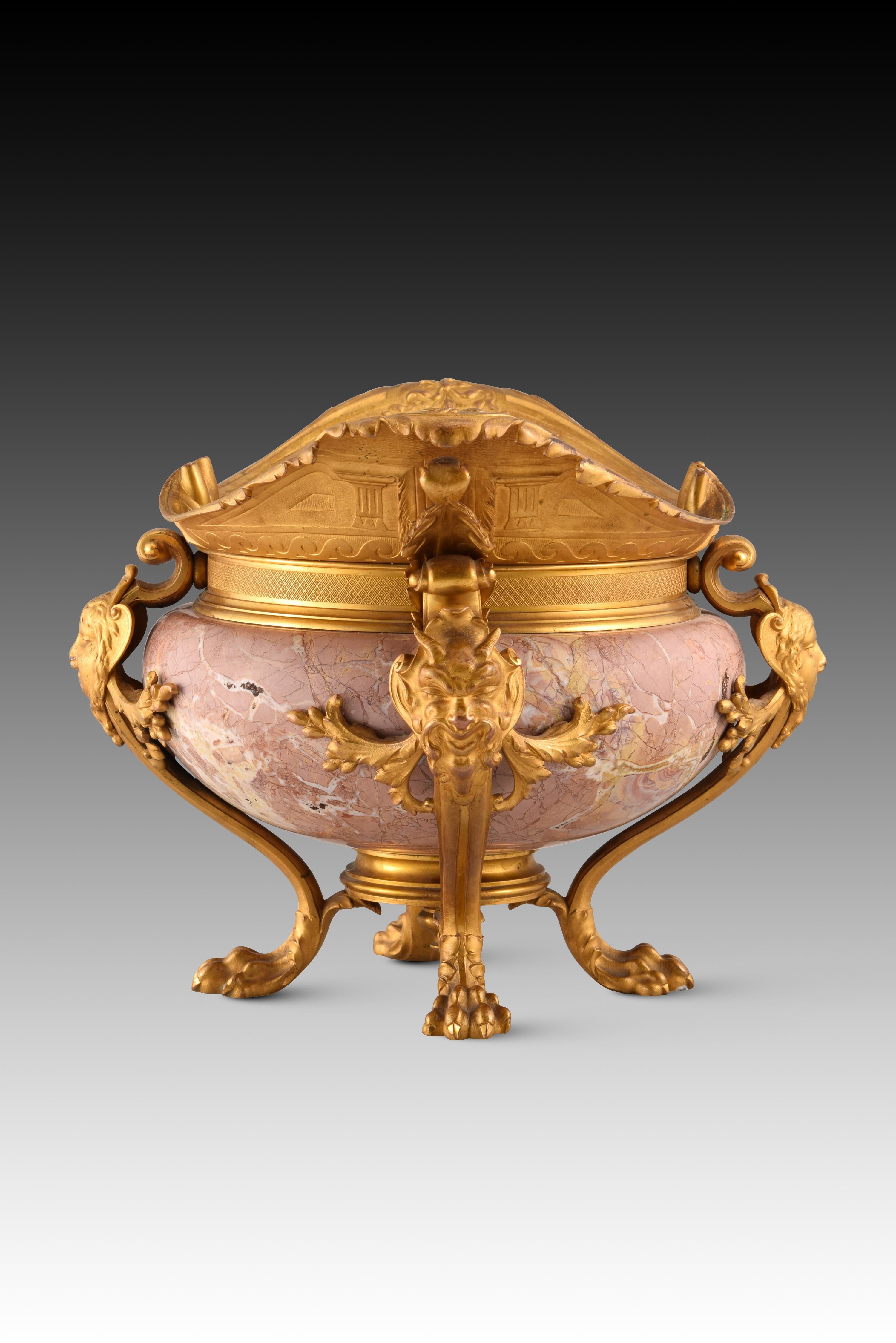 Pair of Centerpieces. Ormolu, Marble. France, Late 19th Century 3