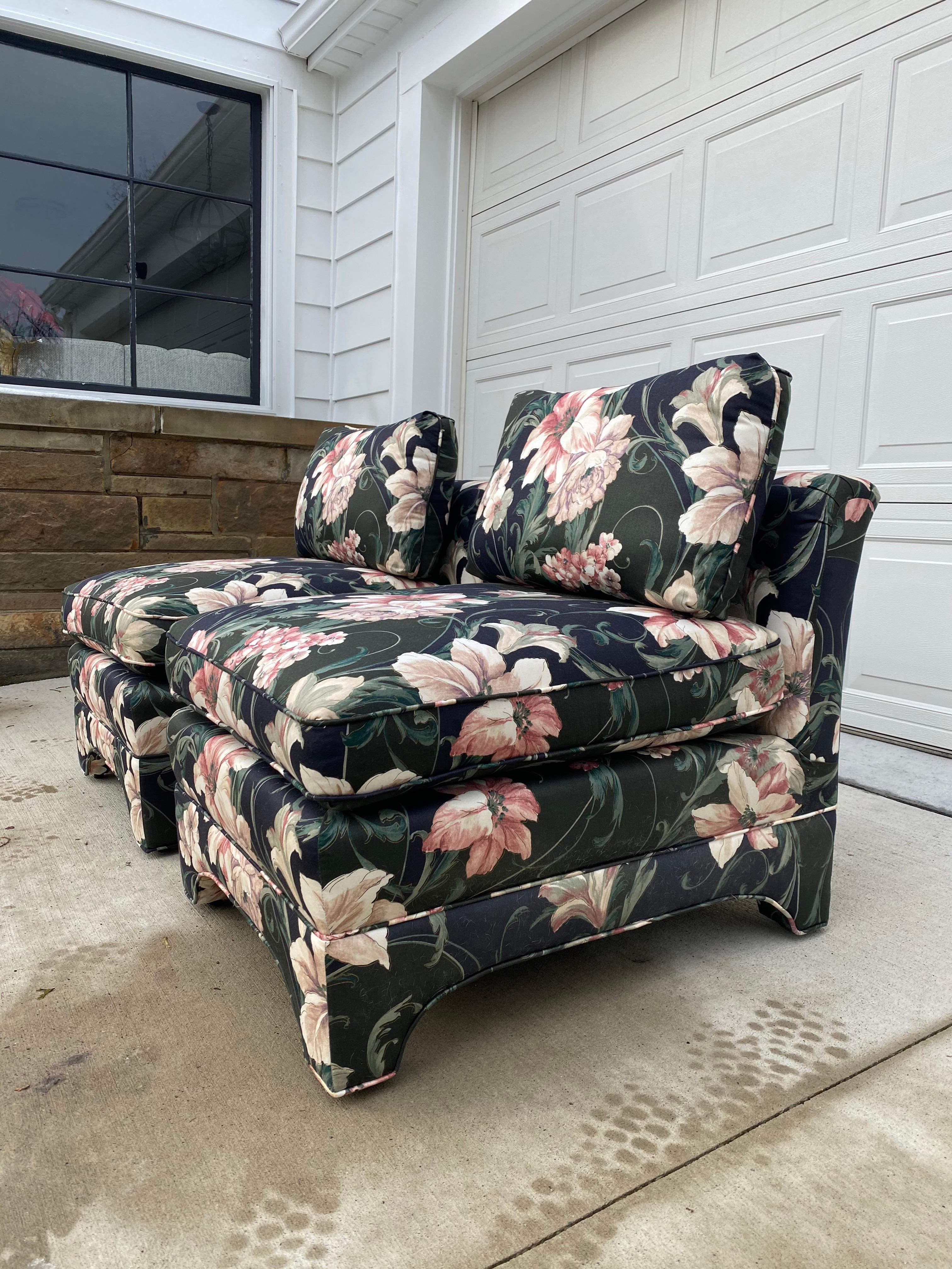 Late 20th Century Pair of Century Lounge Chairs in Floral Print