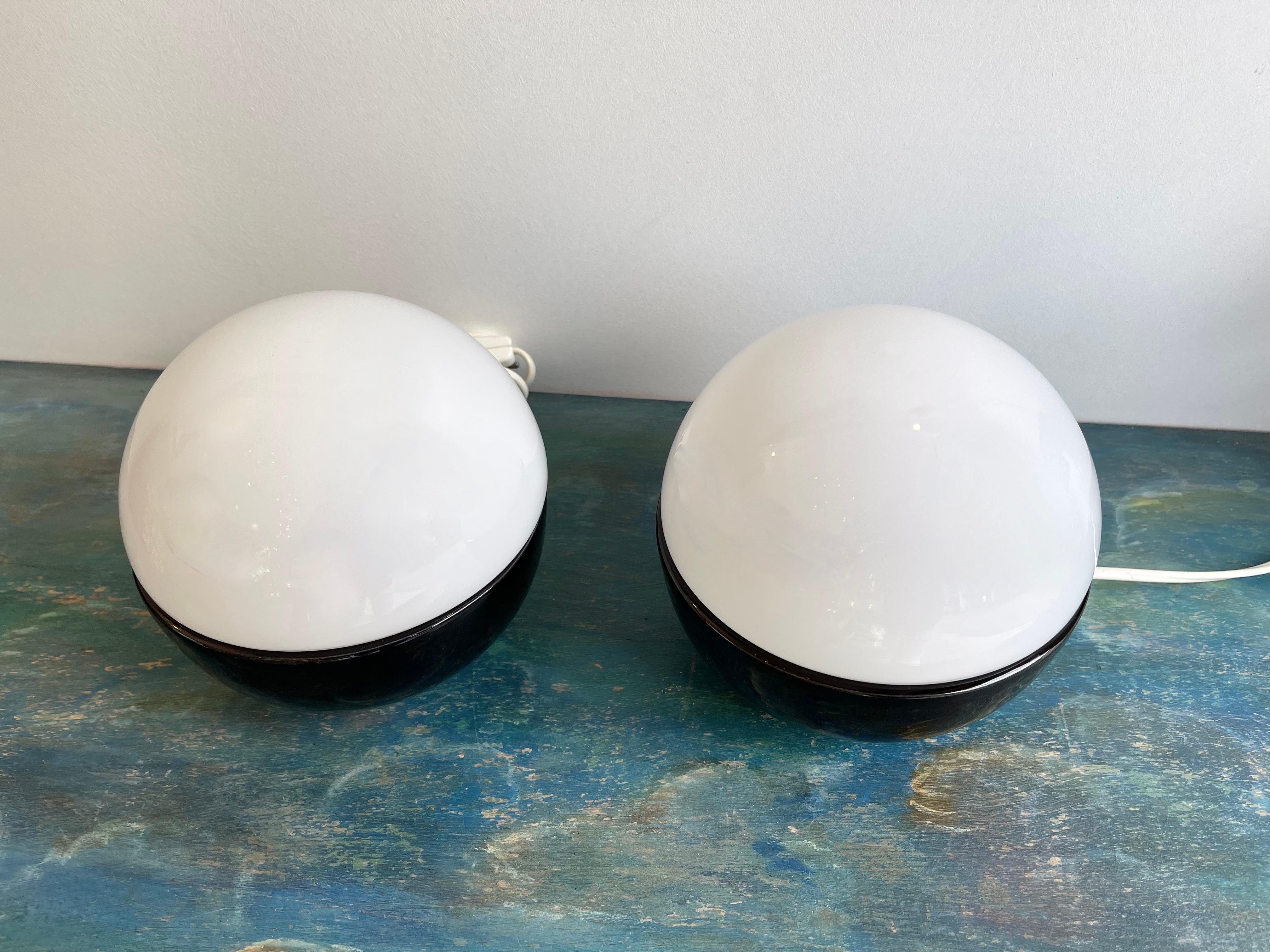 Italian Pair of Ceramic and Opaline Glass Ball Lamps by Alvino Bagni. Italy, 1970s
