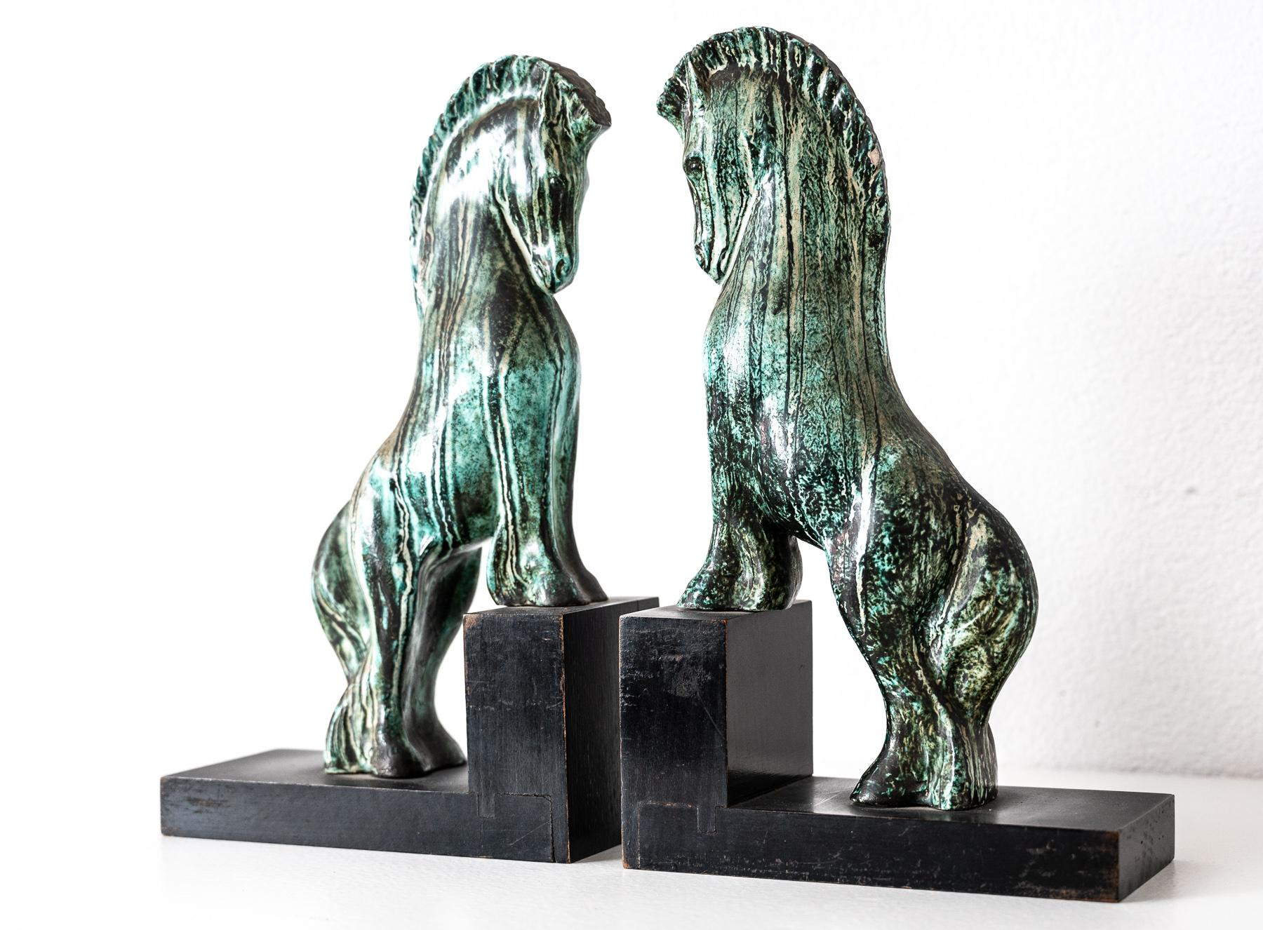 Pair of ceramic and wood bookends by Guido Cacciapuoti 2