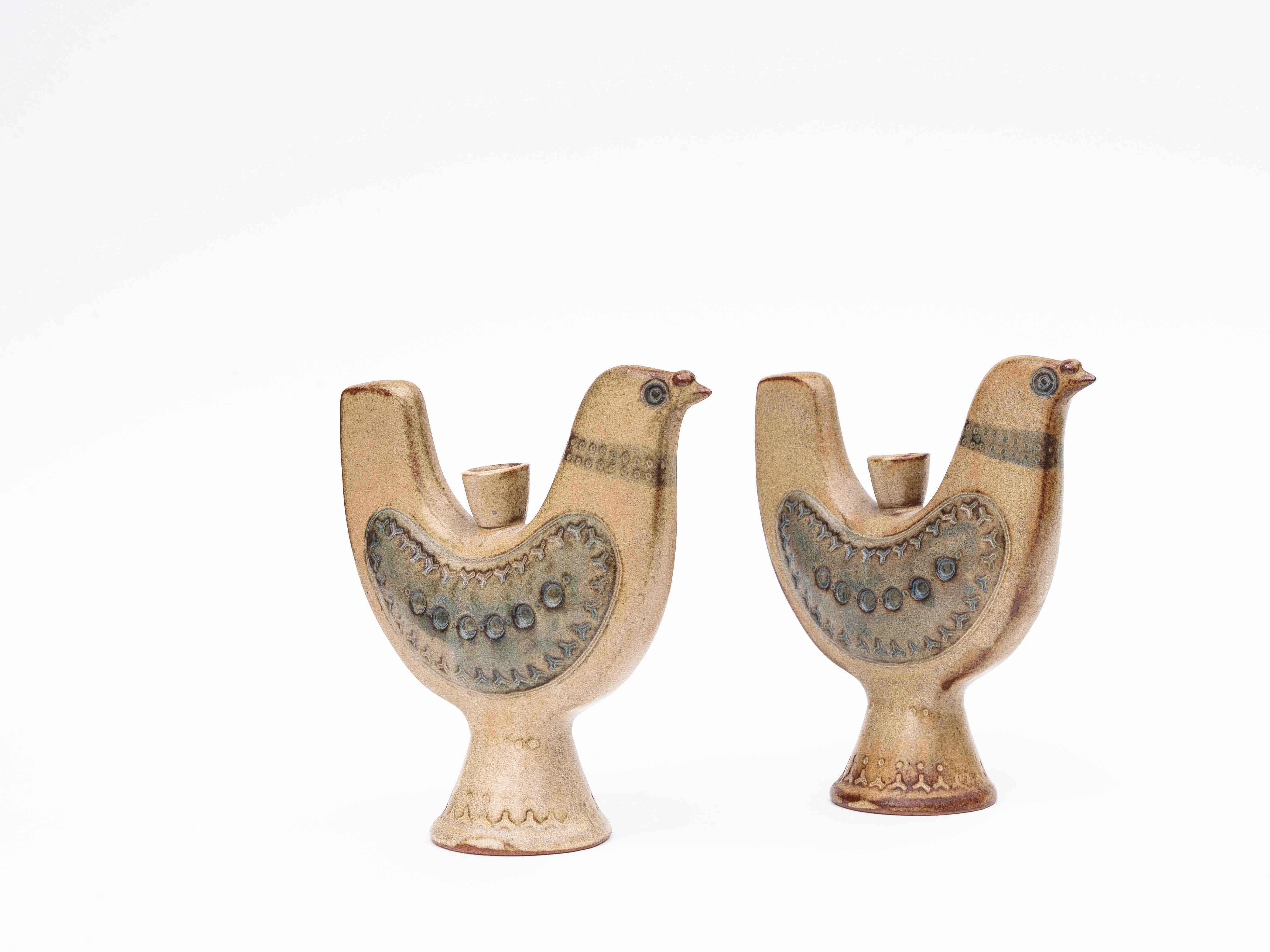 Japonais Paire de chandeliers oiseaux en céramique - Bougeoirs - Poterie japonaise 1970 en vente