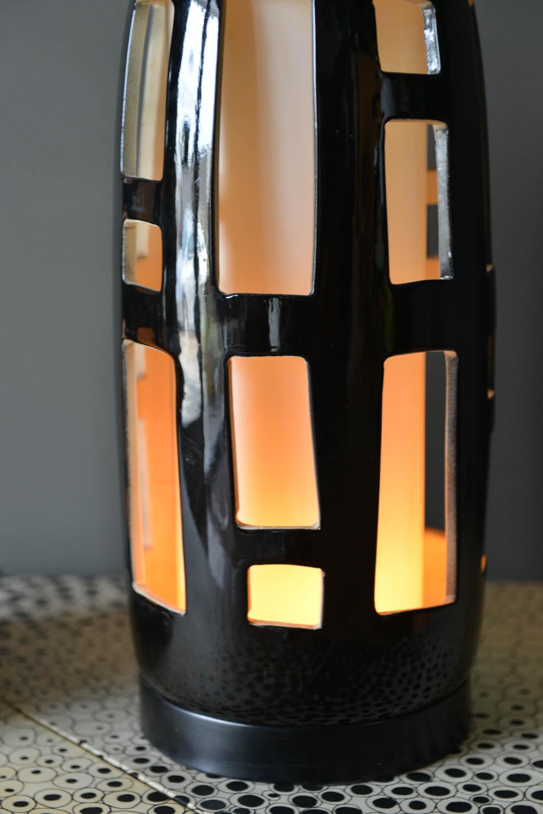 Pair of Ceramic Cut Out Lamps with Dual Illumination, circa 1970 4