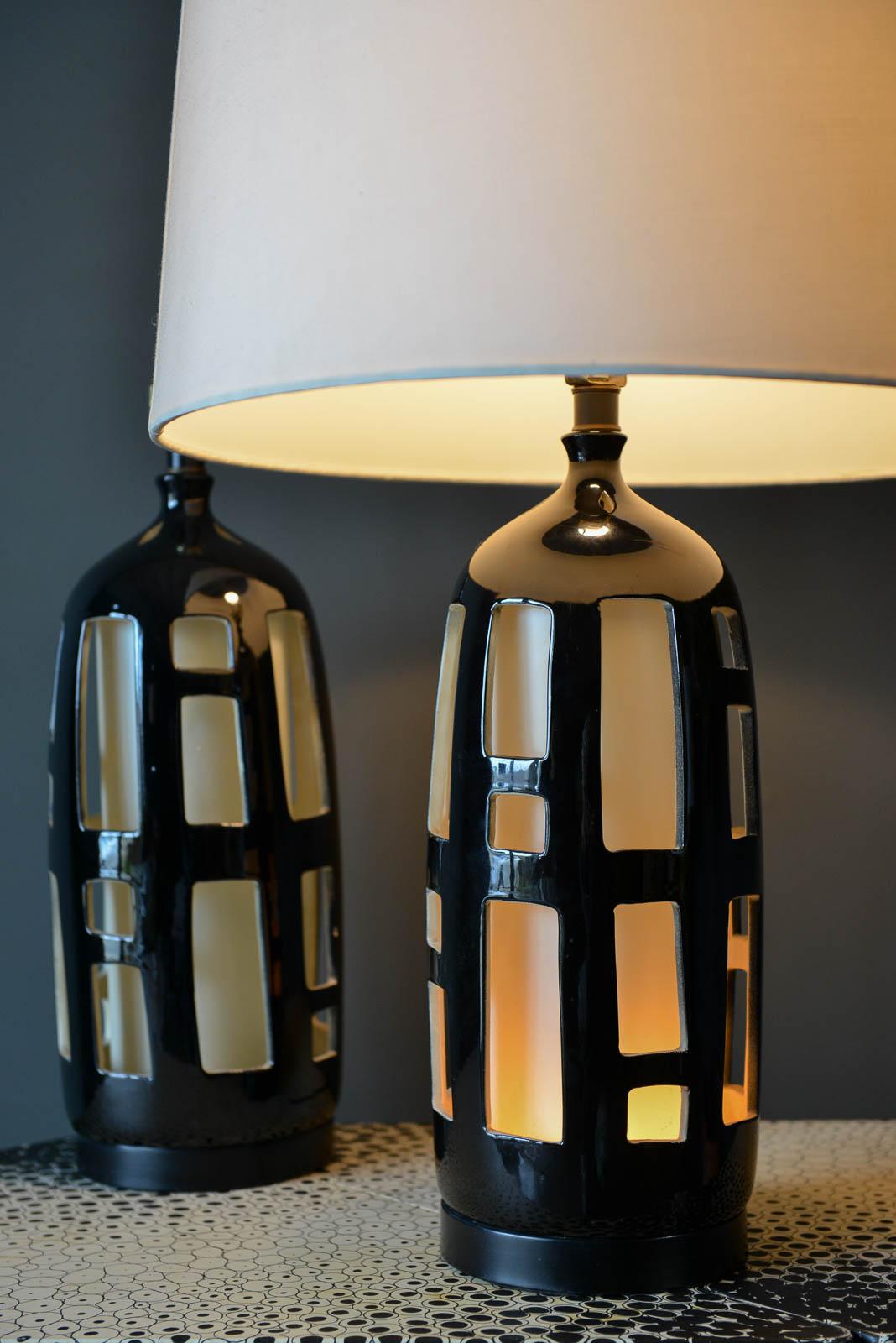 Late 20th Century Pair of Ceramic Cut Out Lamps with Dual Illumination, circa 1970