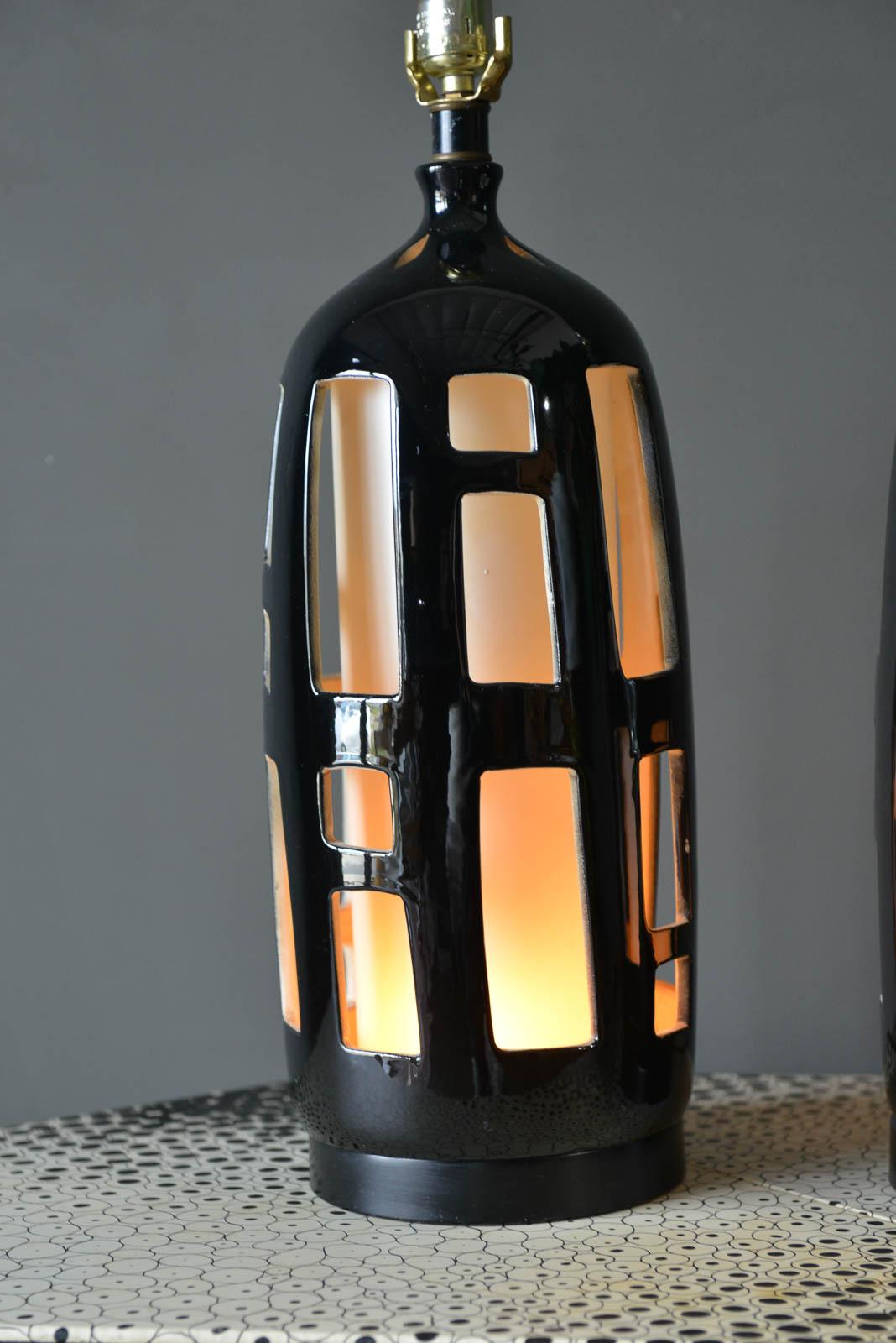 Pair of Ceramic Cut Out Lamps with Dual Illumination, circa 1970 2