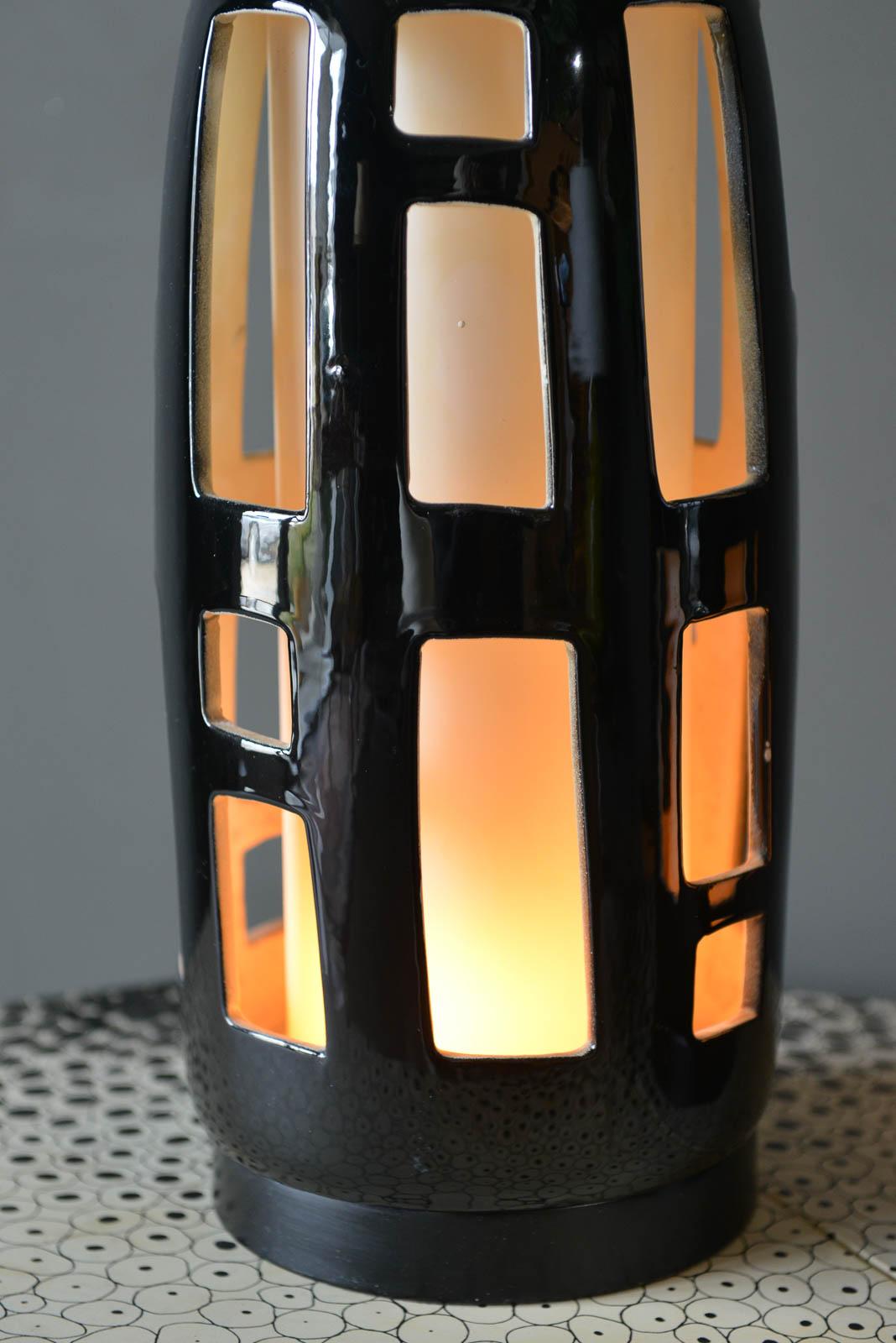 Pair of Ceramic Cut Out Lamps with Dual Illumination, circa 1970 3