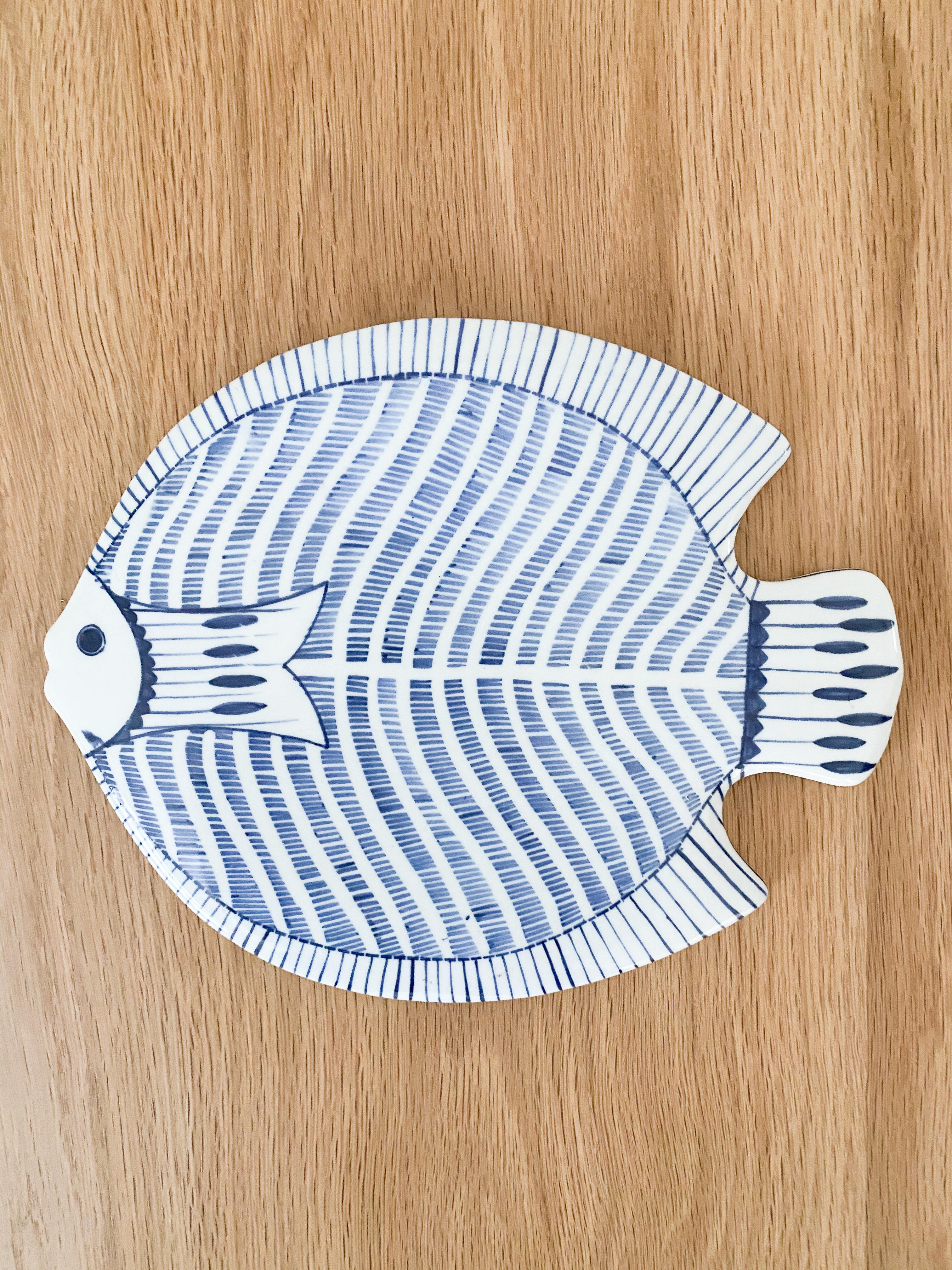 American Pair of Ceramic Fish Plates