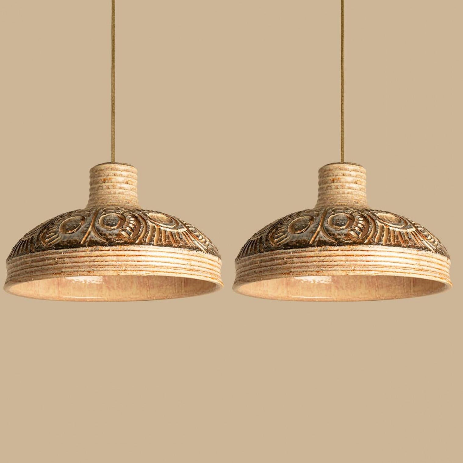 Danese Coppia di pendenti geometrici in ceramica di Jette Hellerøe per Axella Danimarca, anni '60 in vendita