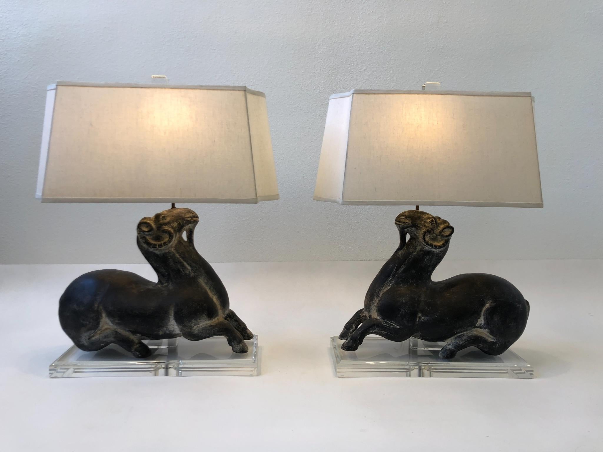 Pair of Ceramic Goats and Lucite Table Lamps by Steve Chase In Good Condition For Sale In Palm Springs, CA
