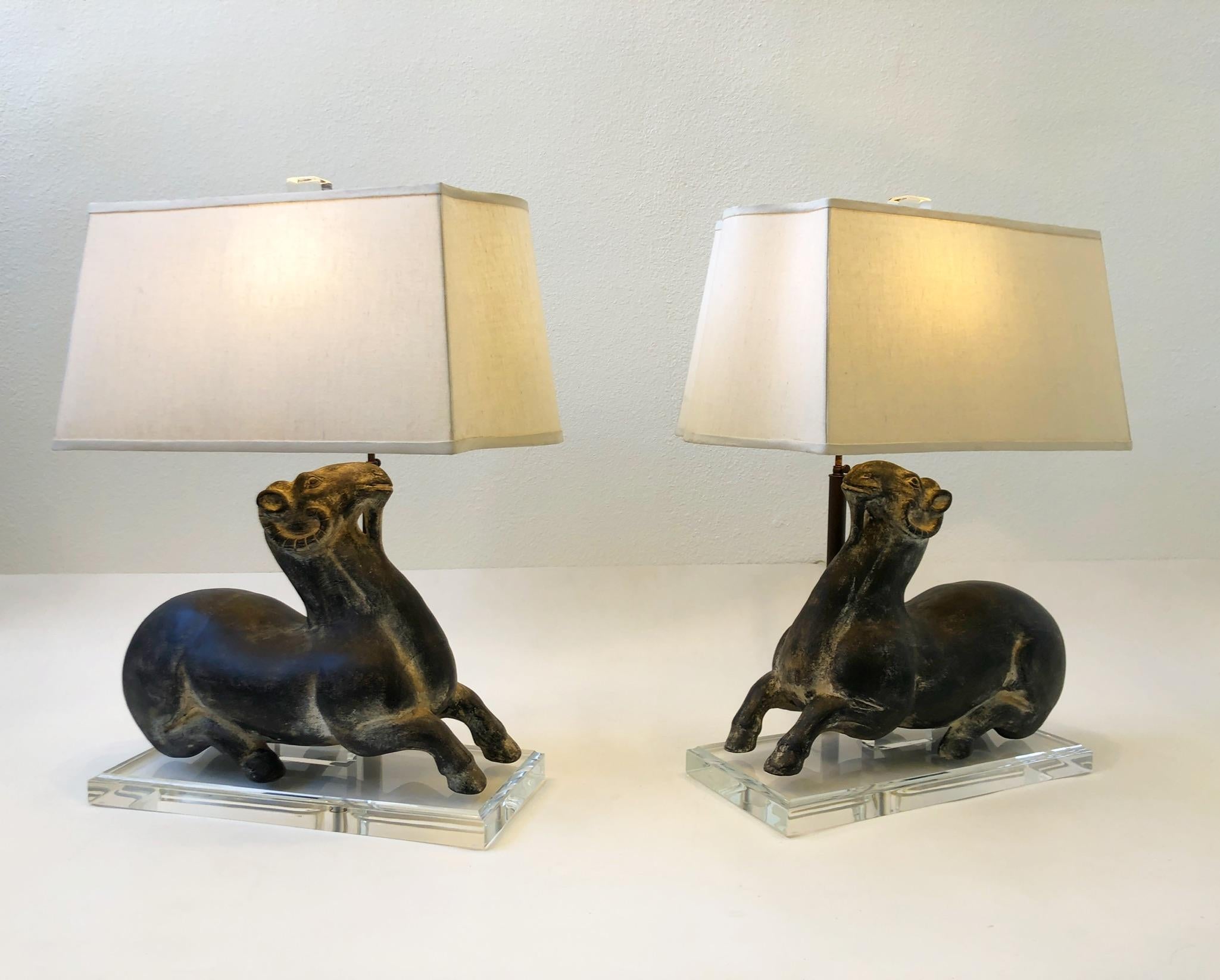 Late 20th Century Pair of Ceramic Goats and Lucite Table Lamps by Steve Chase For Sale
