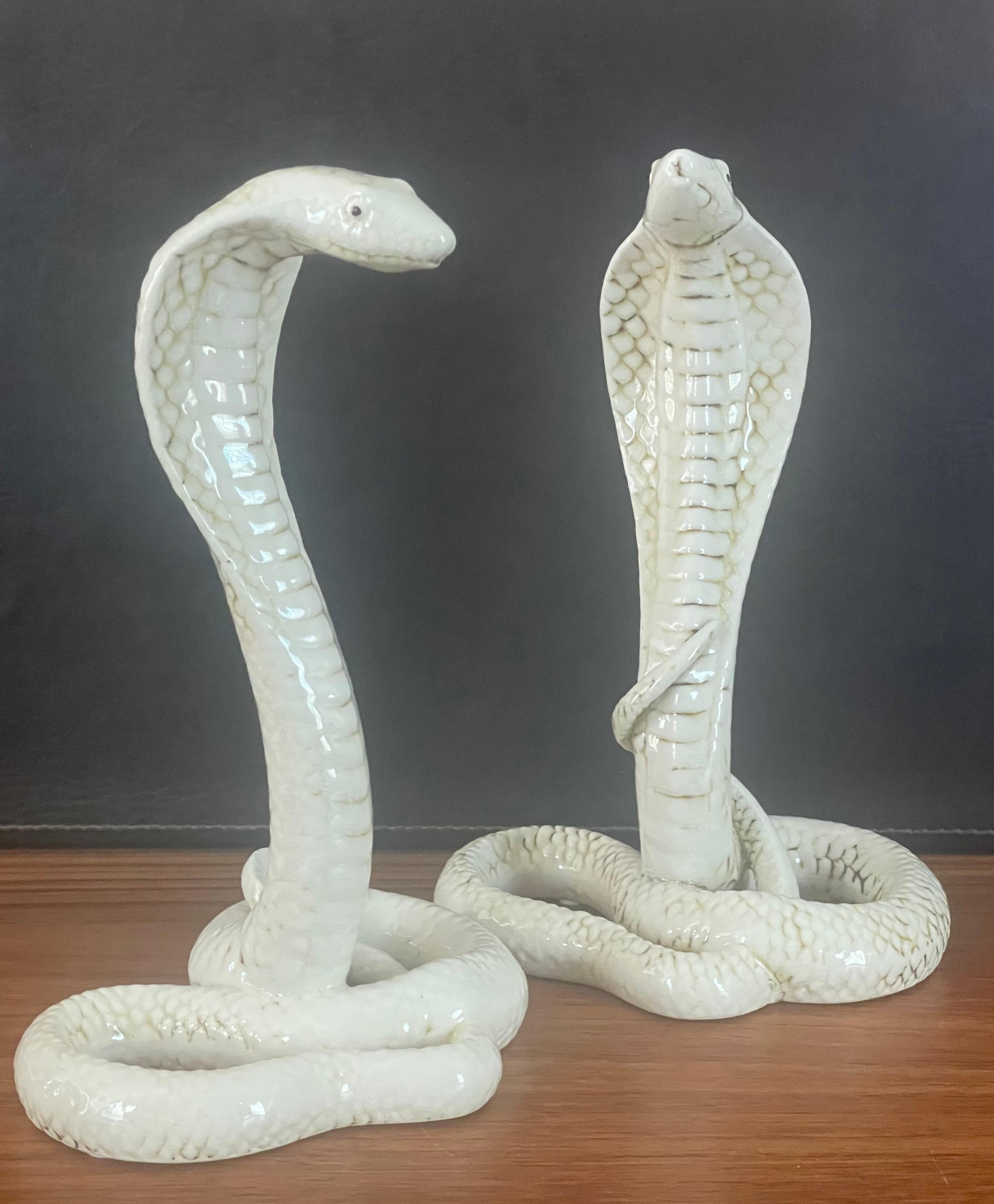 Paar Keramik King Cobra-Schlangen-Skulpturen aus Keramik im Angebot 12