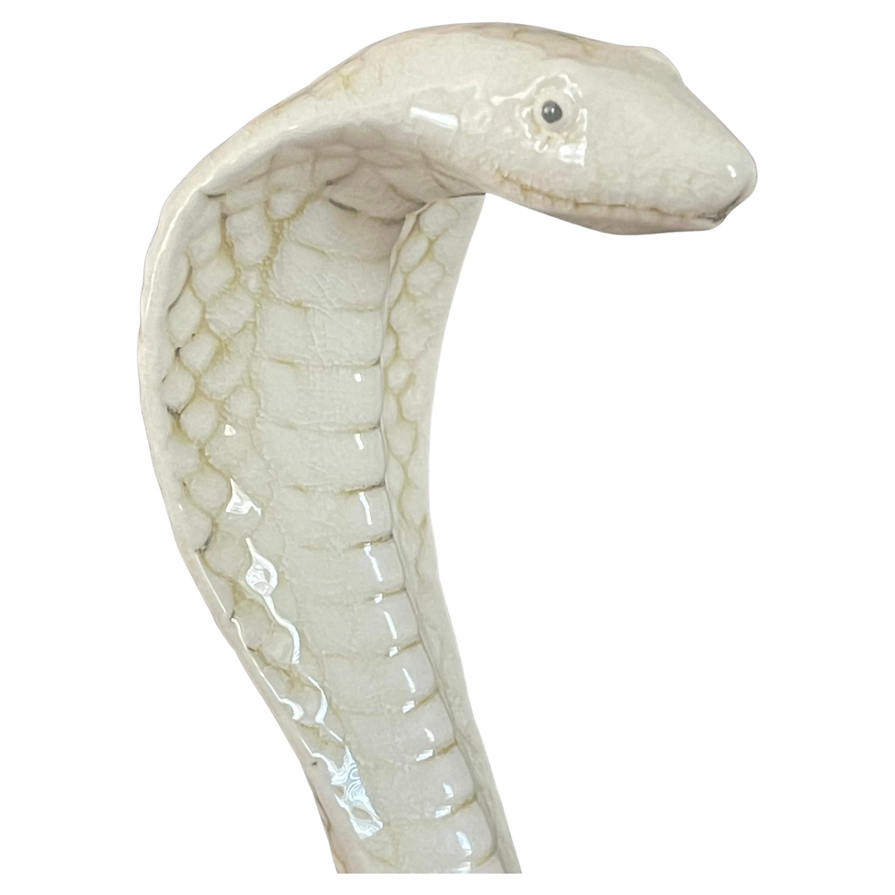 Paar Keramik King Cobra-Schlangen-Skulpturen aus Keramik (Hollywood Regency) im Angebot