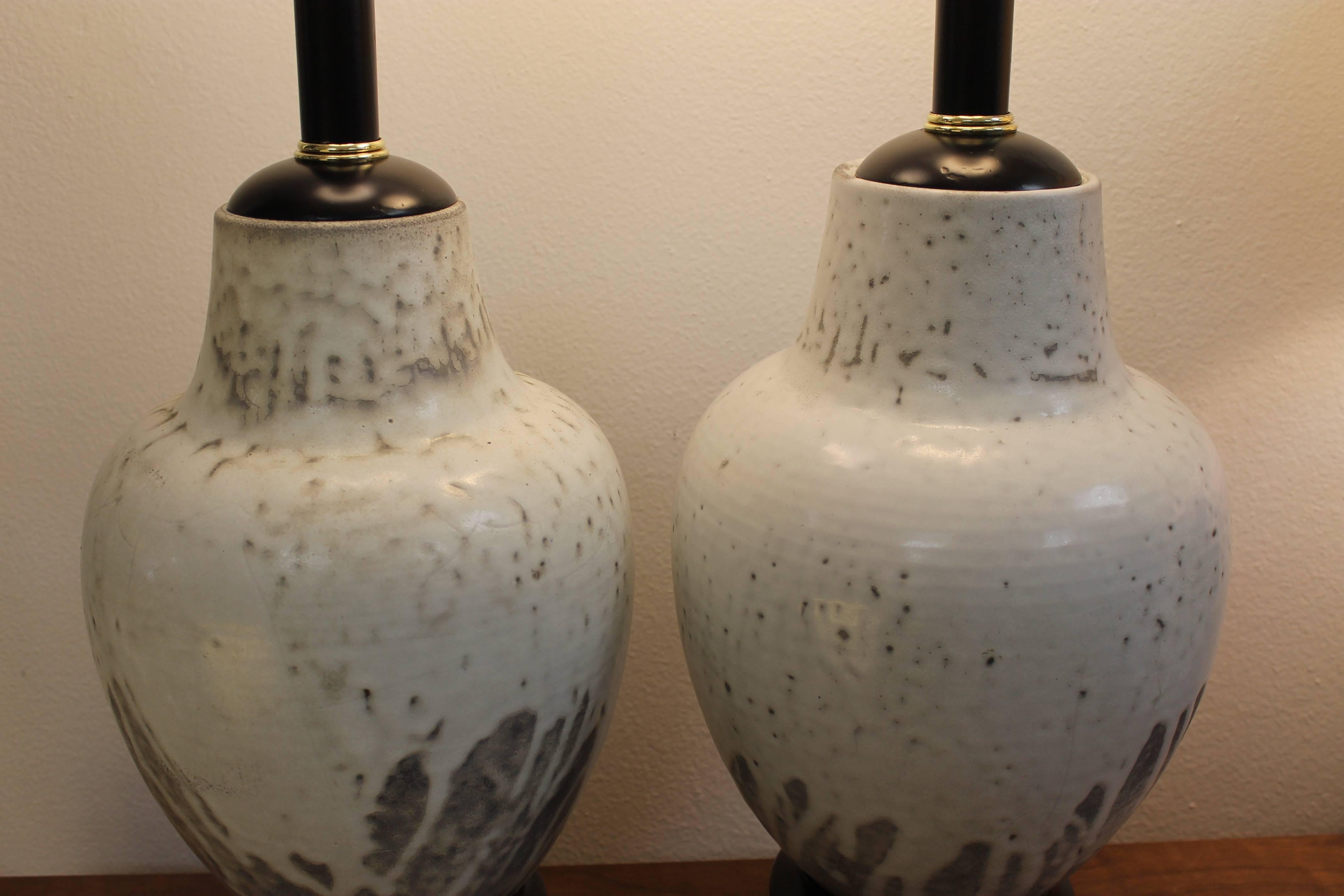 Mid-20th Century Pair of Ceramic Lamps by Mobach