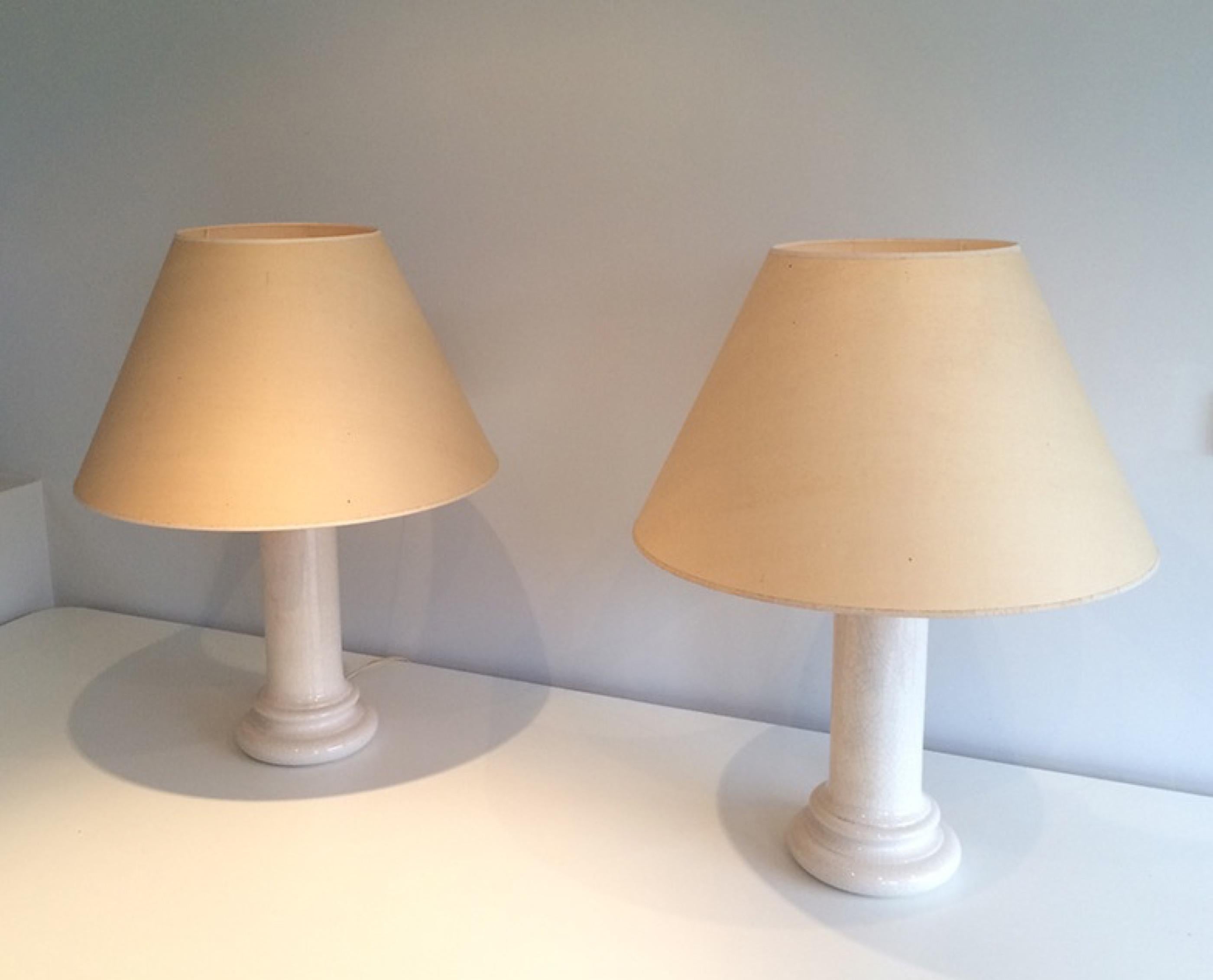 Pair of White Cracked Ceramic Lamps, circa 1970 For Sale 2