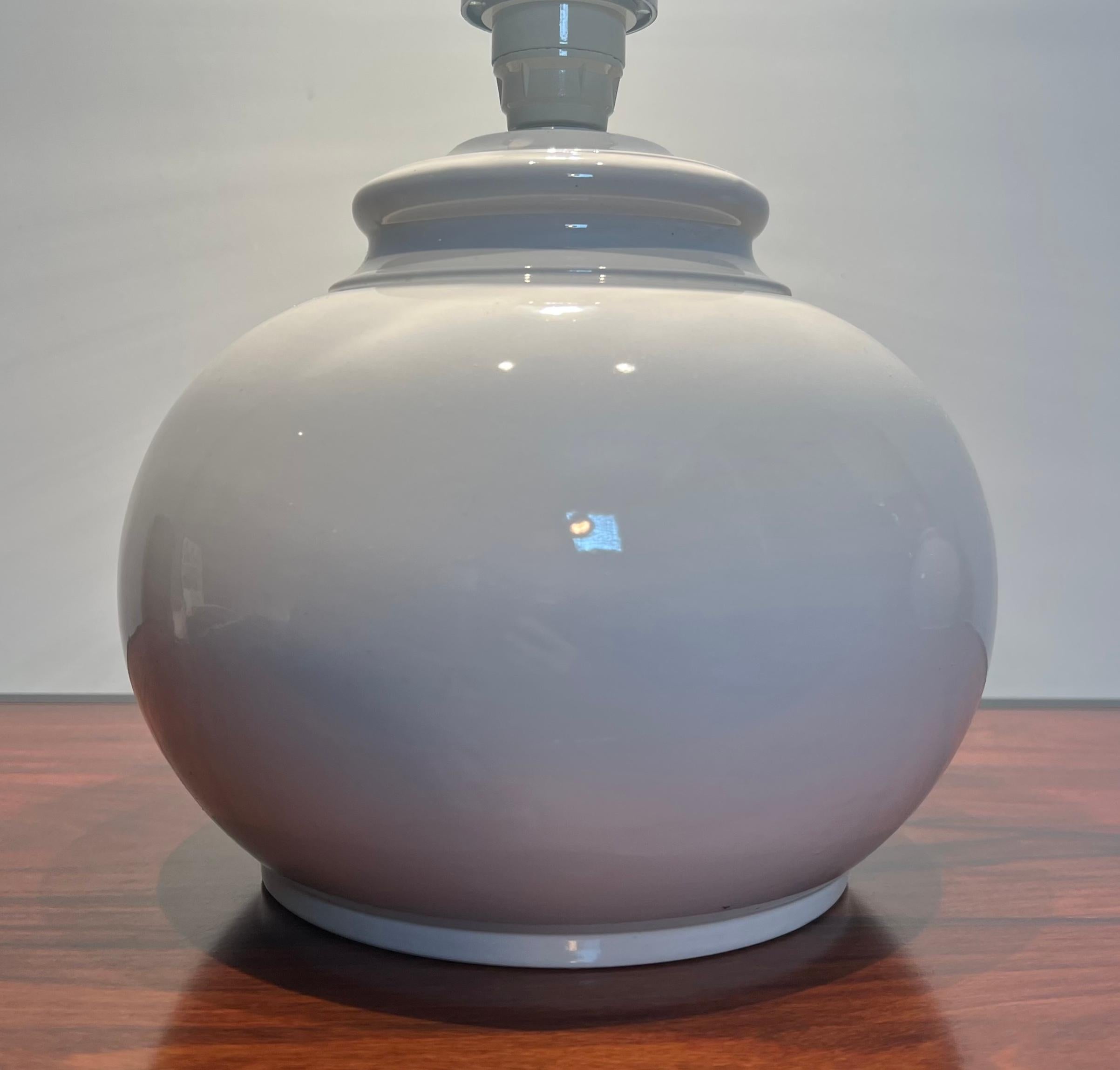 Pair of ceramic lamps For Sale 3